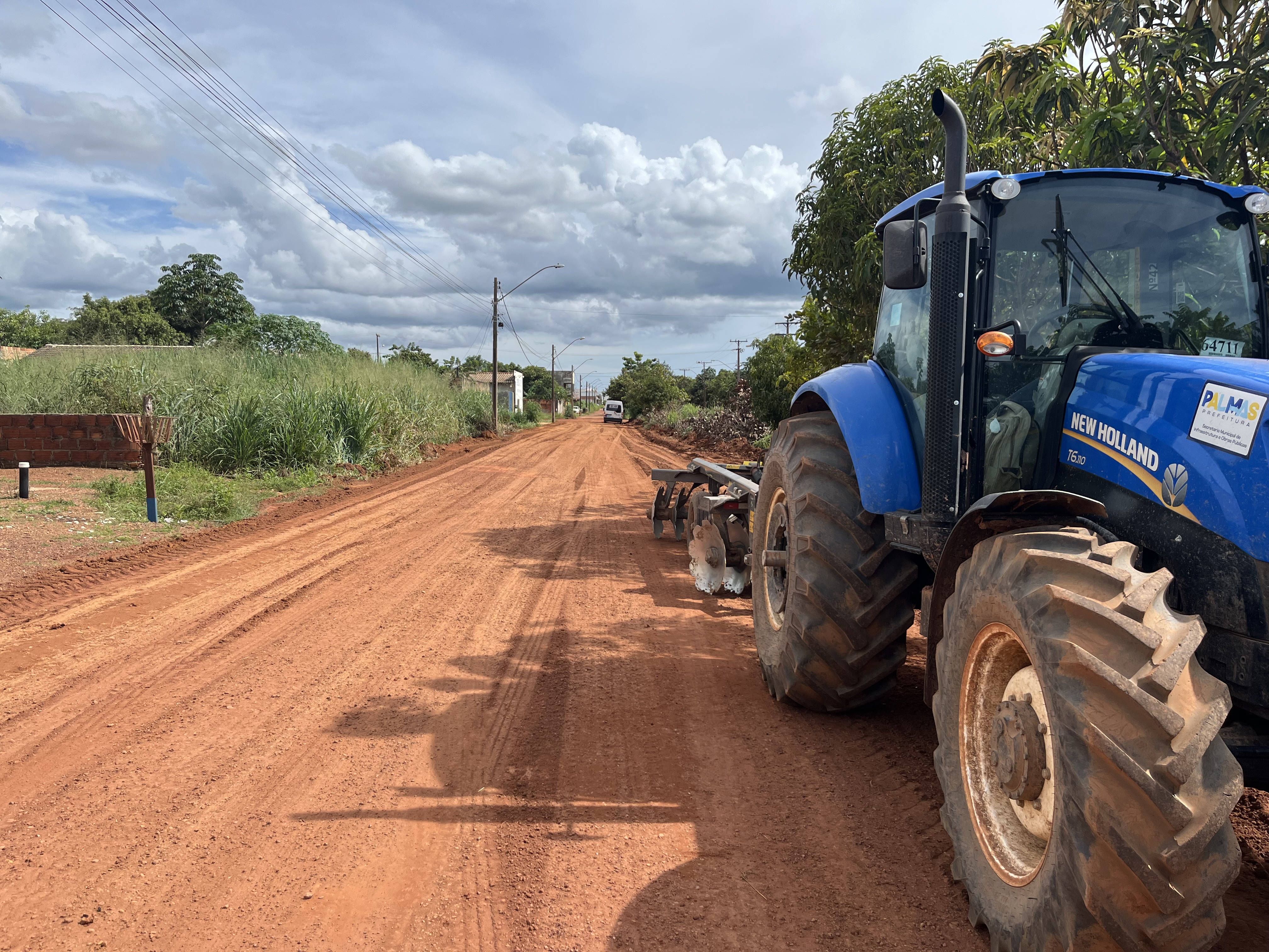 Prefeitura de Palmas intensifica serviços de manutenção de vias em Taquaruçu Grande e setores da cidade