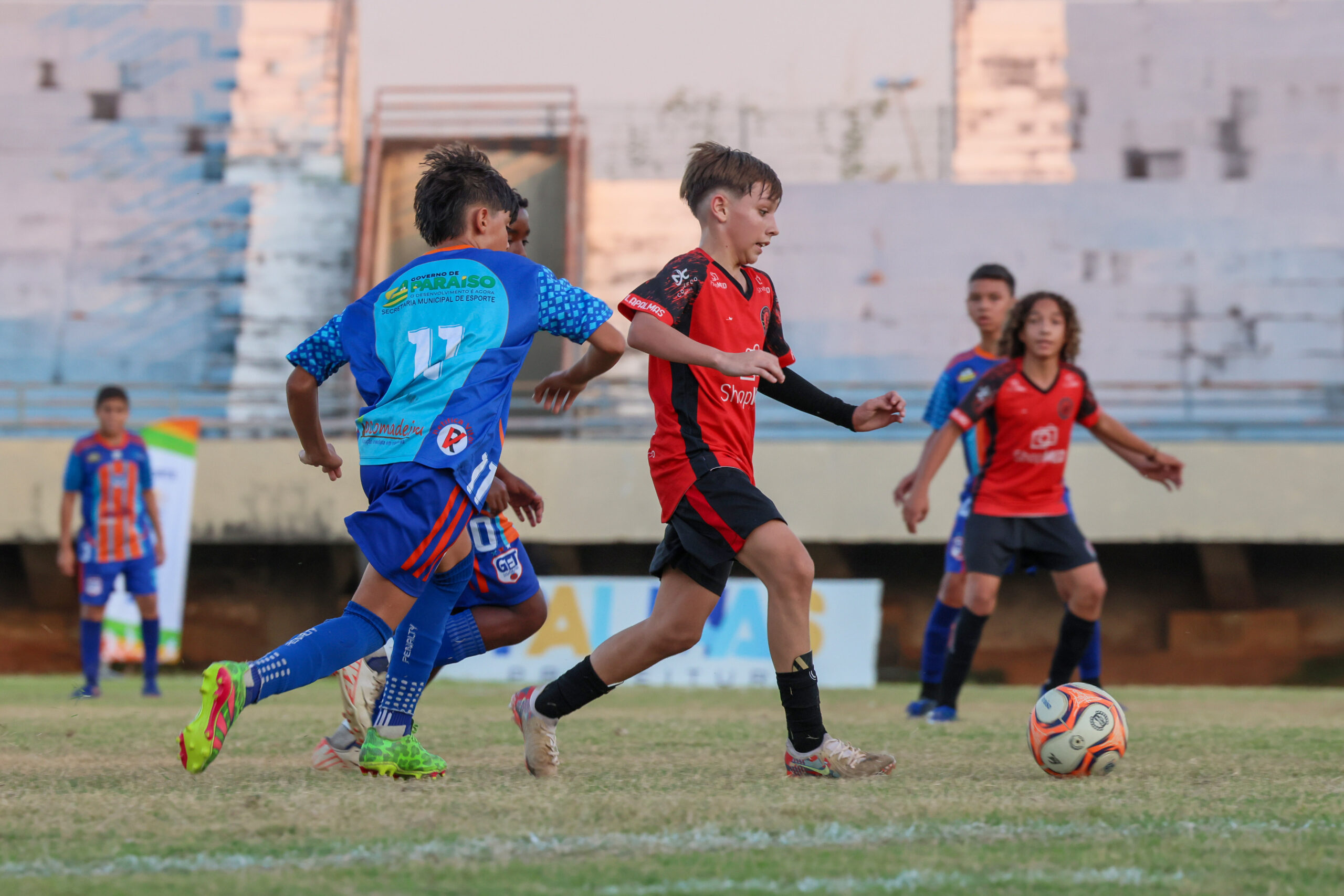 Torneio de futebol de base com a presença de olheiros tem abertura nesta quarta-feira, 18