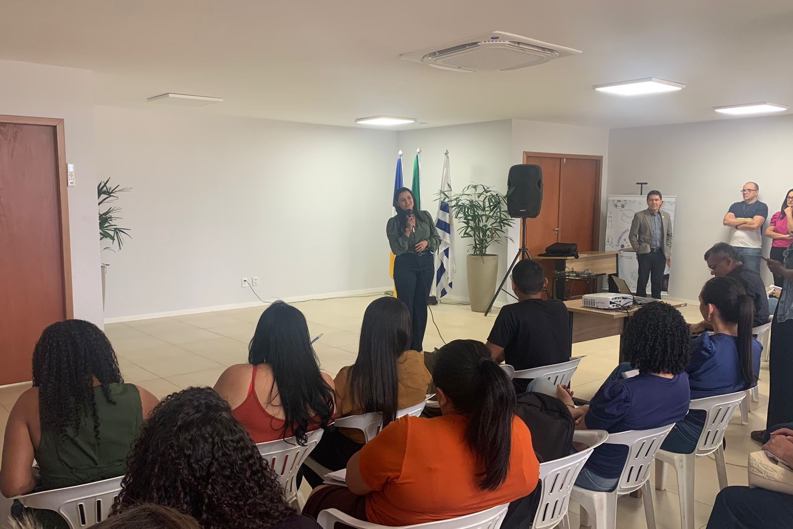 Prefeitura de Palmas reúne técnicos da Educação para melhorar fluxo de serviços administrativos