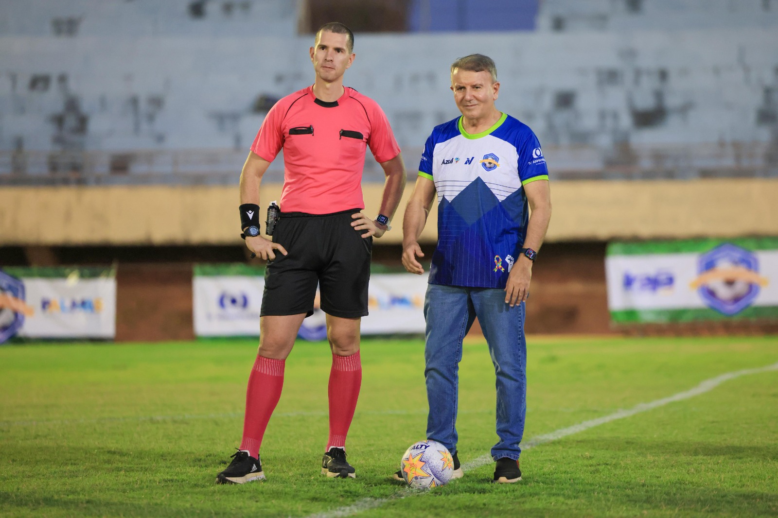 Prefeito Eduardo Siqueira Campos deu o pontapé inicial da partida