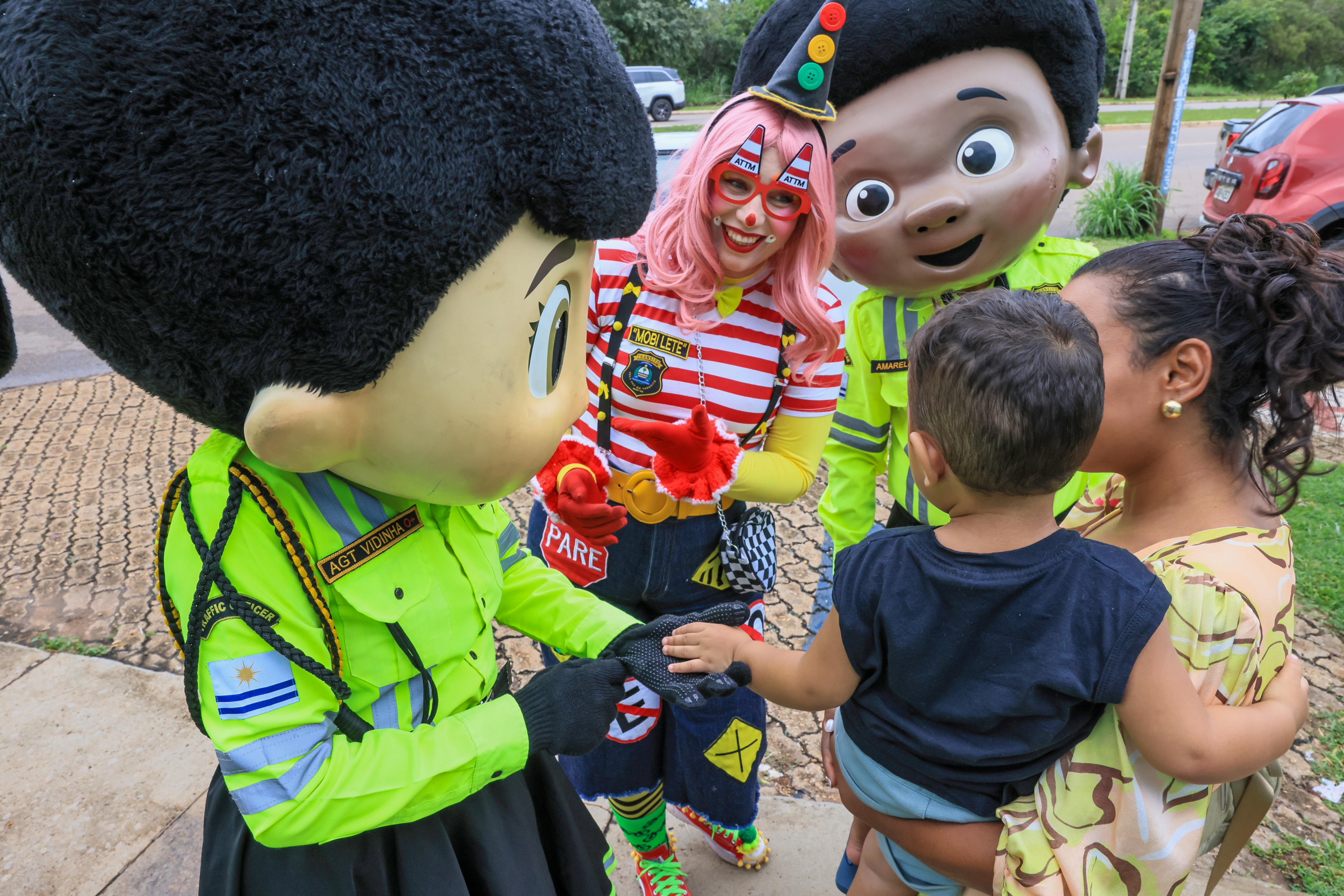 Equipe de Educação para o trânsito de Palmas visita Centro Estadual de Reabilitação e leva alegria ao público
