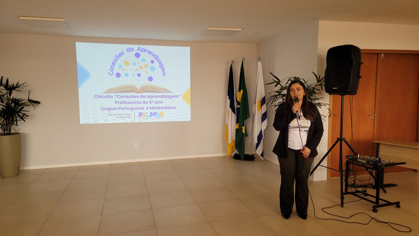 Educação de Palmas apresenta experiências de formação continuada em encontro nacional em Salvador
