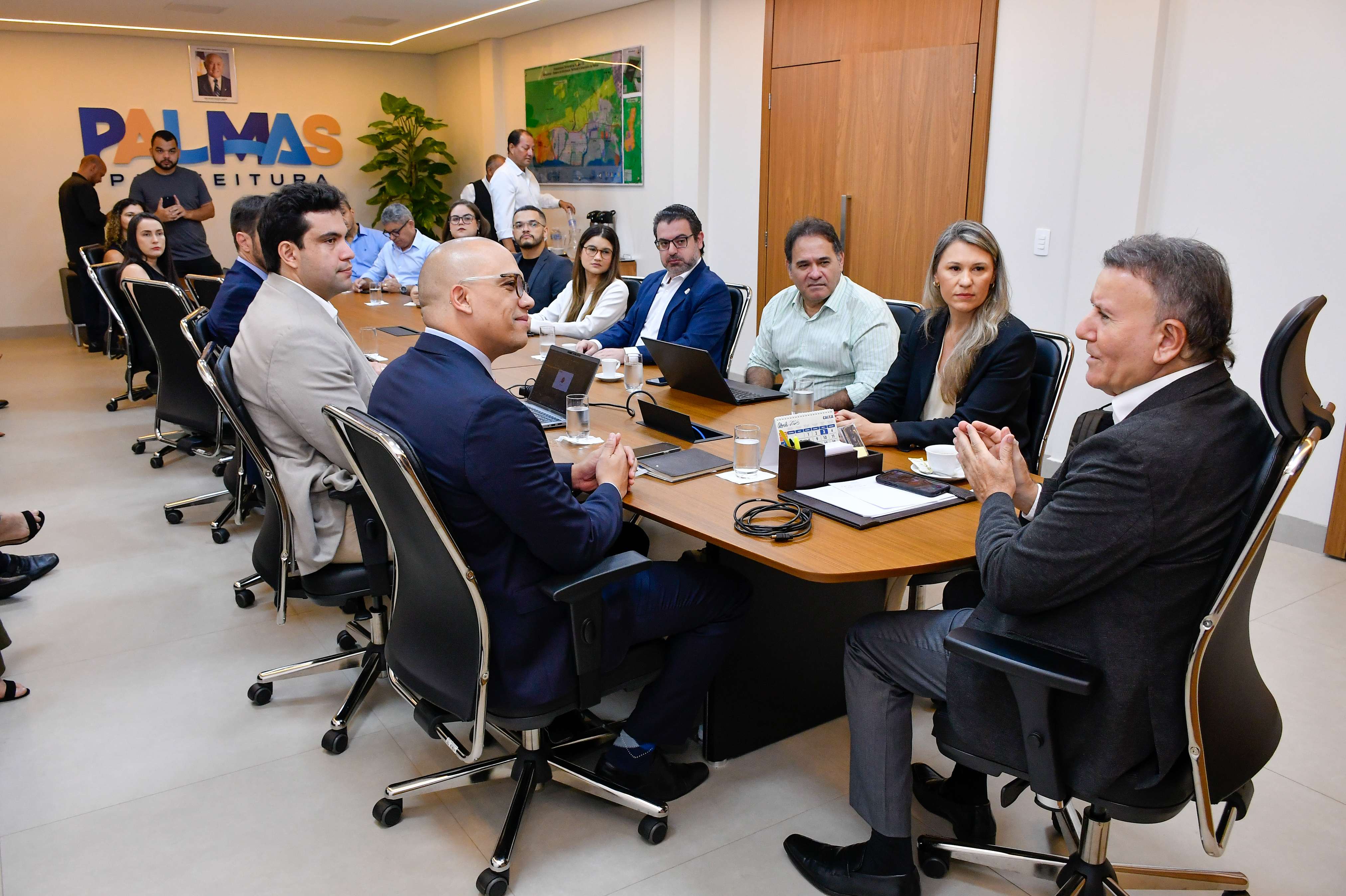 Palmas amplia diálogo com Bolsa de Valores para fortalecer agenda de parcerias público-privadas