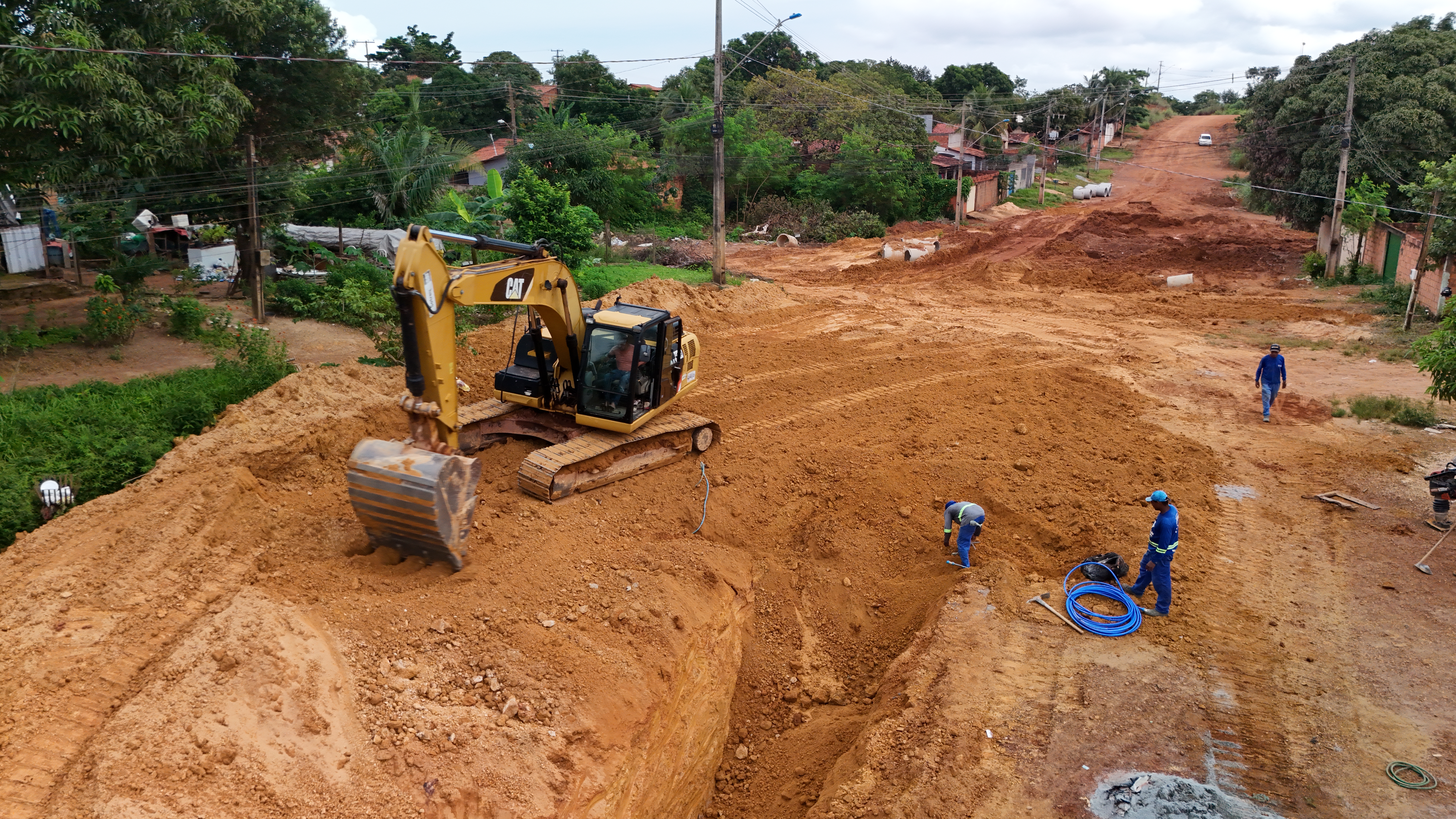 Moradores da Baixada do Aureny III devem redobrar atenção à sinalização de obras de drenagem