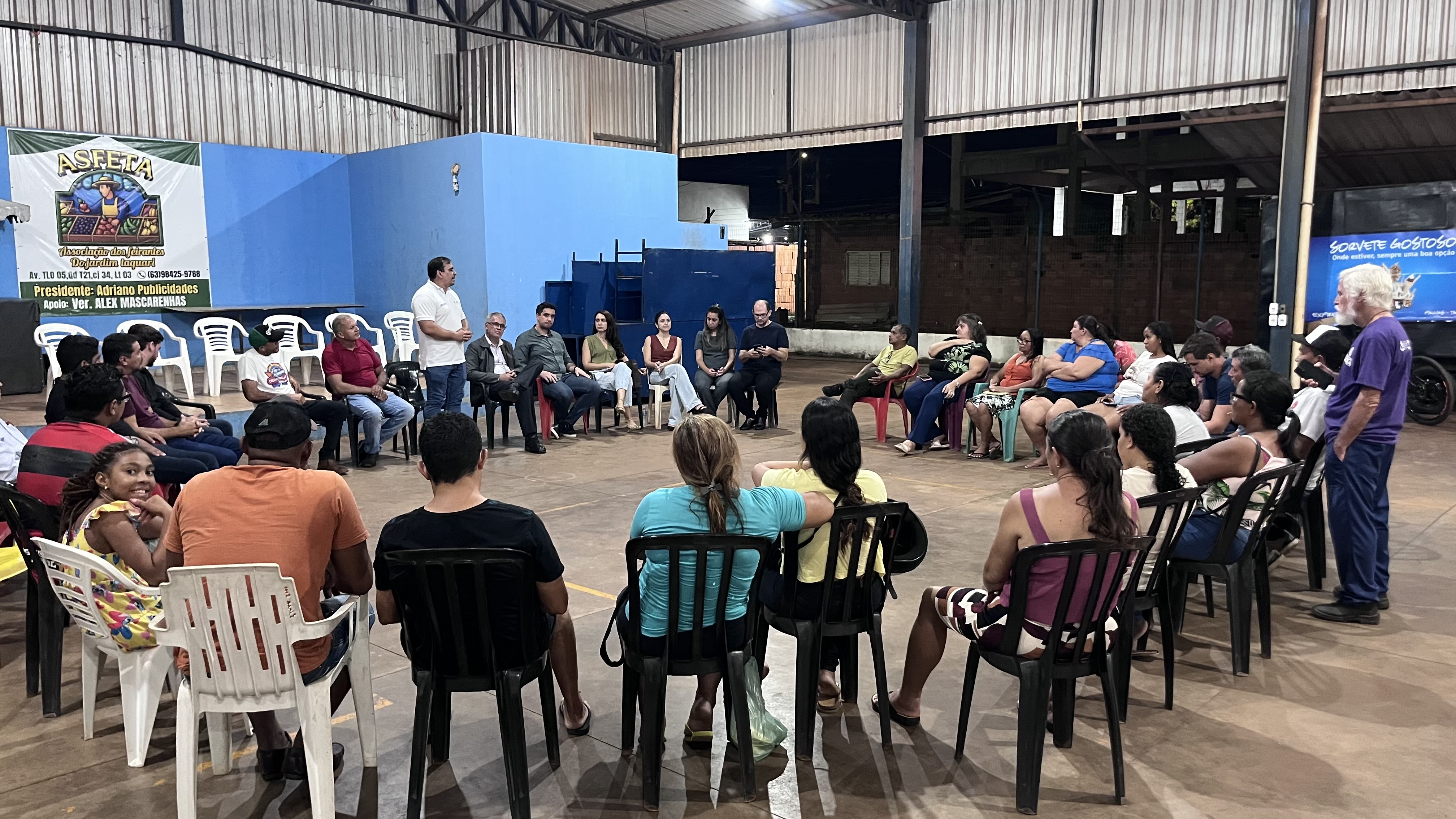 Prefeitura e governo do Estado alinham reforma da Feira do Jardim Taquari com feirantes