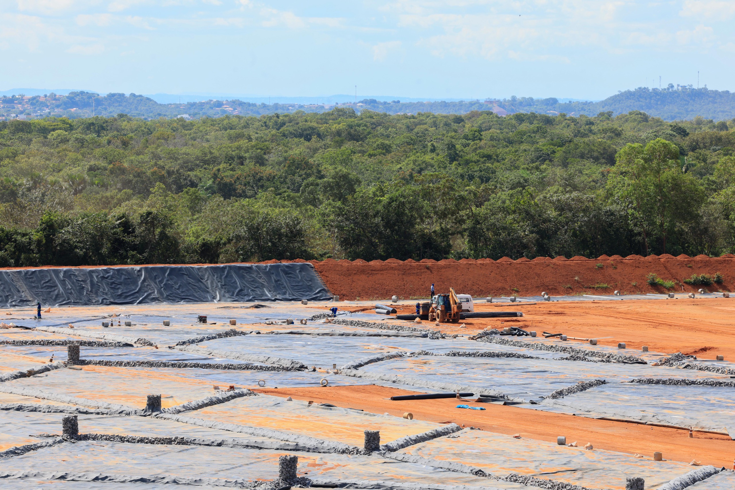 Obra de ampliação do Aterro Sanitário de Palmas com a construção da 7ª célula atinge 60% de execução