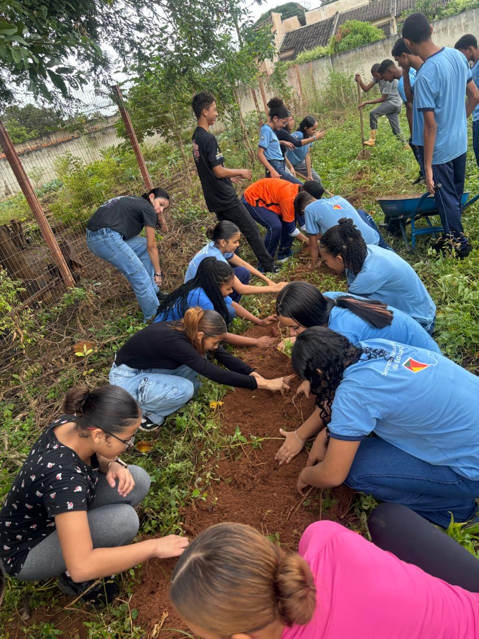 Palmas fortalece educação ambiental com 1ª Feira Agroecológica em escola da rede municipal