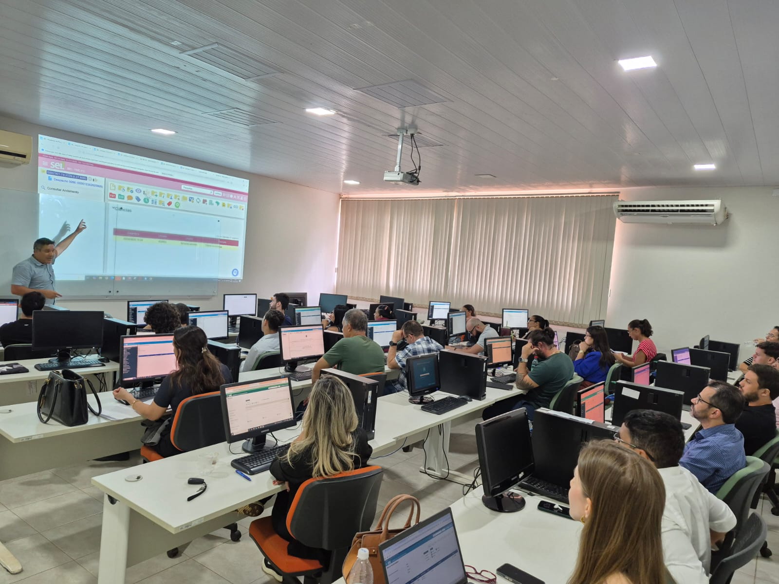 Prefeitura de Palmas inicia capacitação para implantação do Sistema Eletrônico de Informações