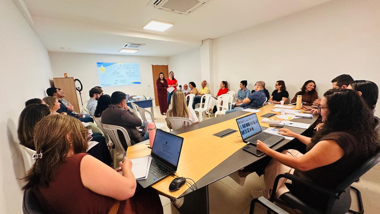 Equipe técnica avança na elaboração dos atos normativos da Política de Educação em Tempo Integral no âmbito da rede municipal de Palmas