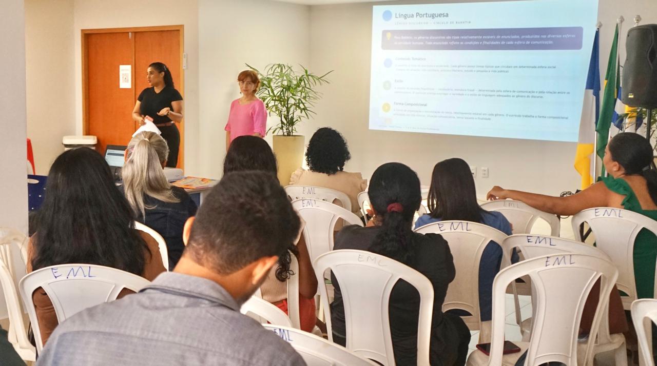Prefeitura de Palmas promove formação continuada para professores de Língua Portuguesa do 3º e 4º ano