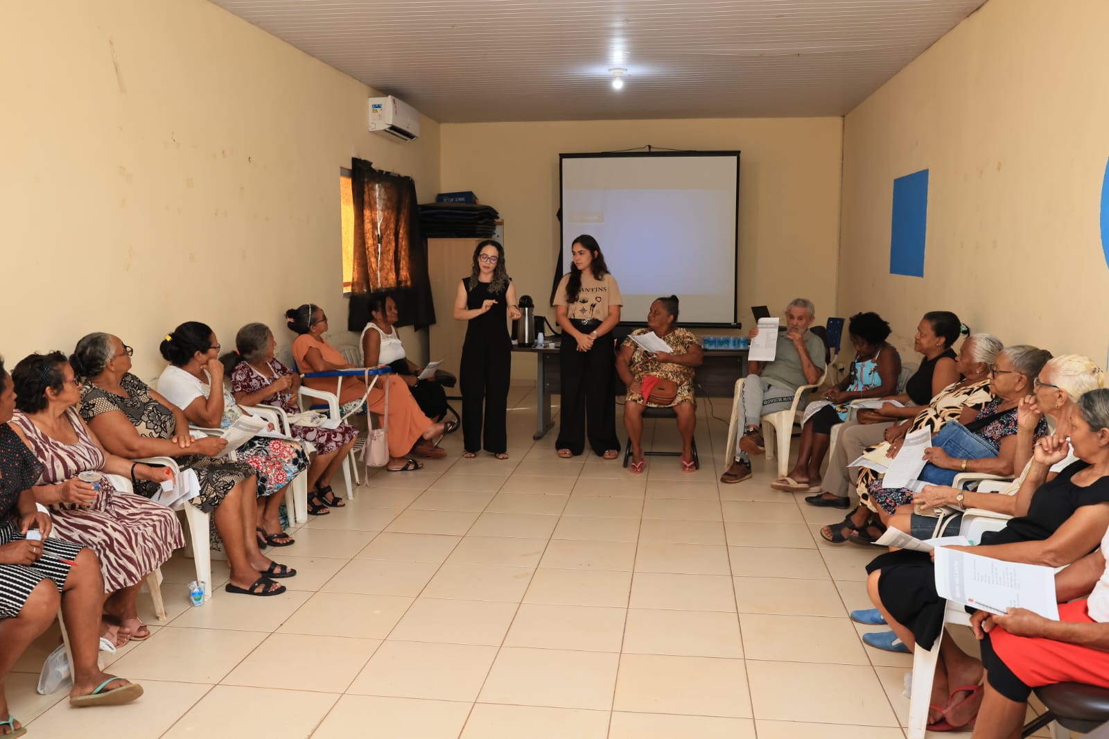 Alimentação saudável é tema de palestra para pessoas idosas atendidas no Cras Xerente