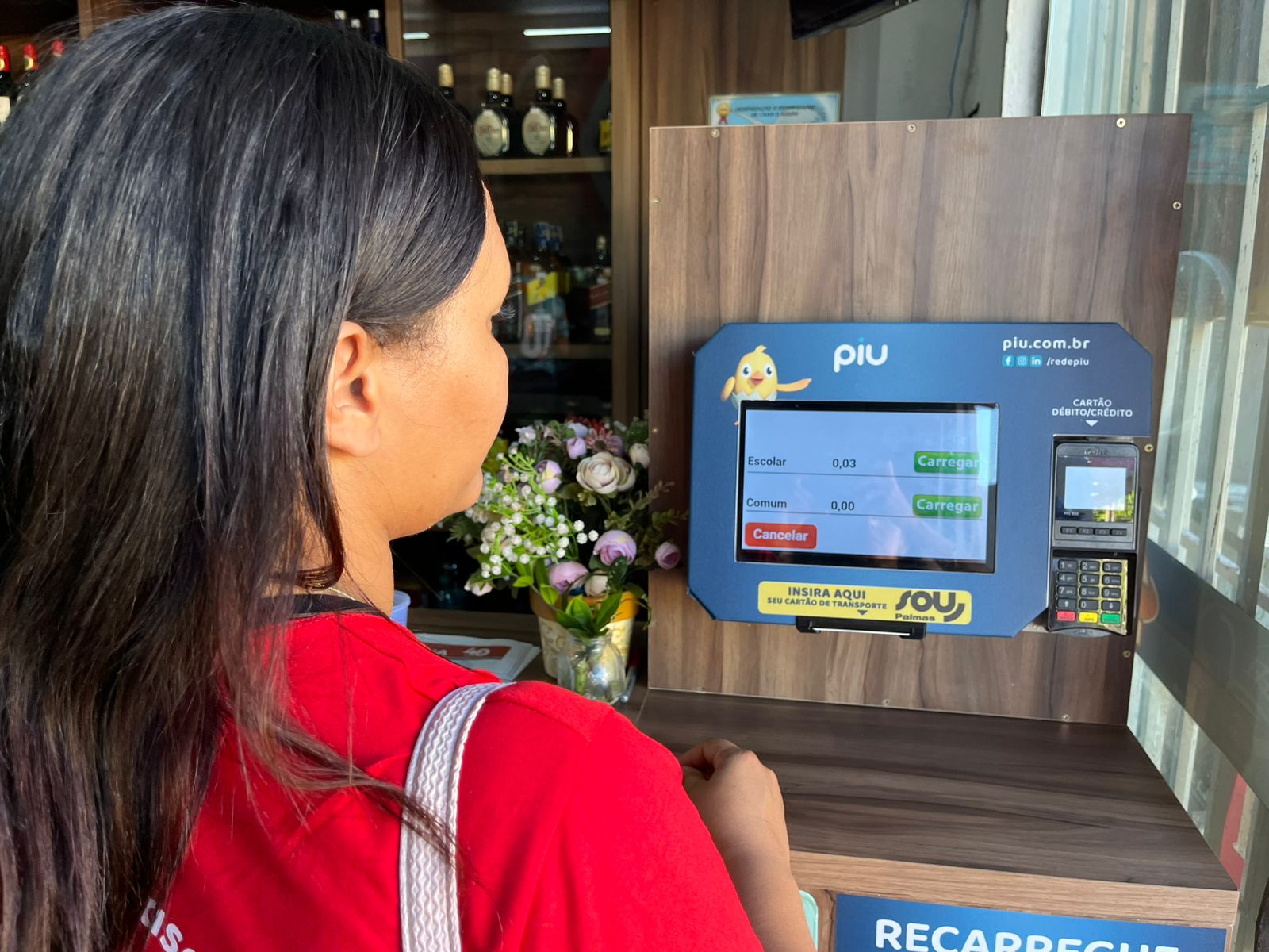 Alana diz que ponto credenciado é mais perto de sua casa