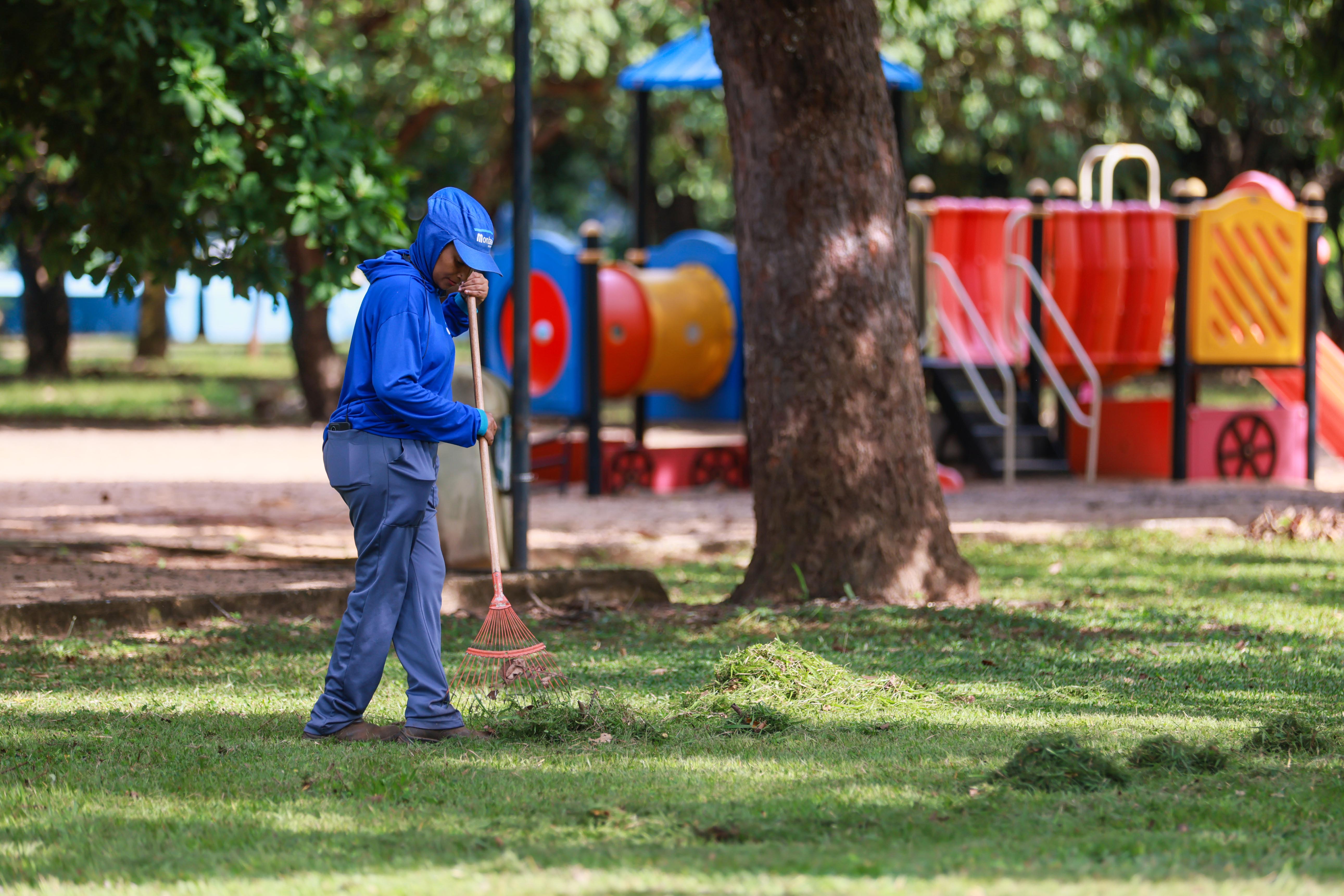 Serviço de limpeza - Foto Júnior Suzuki (2)