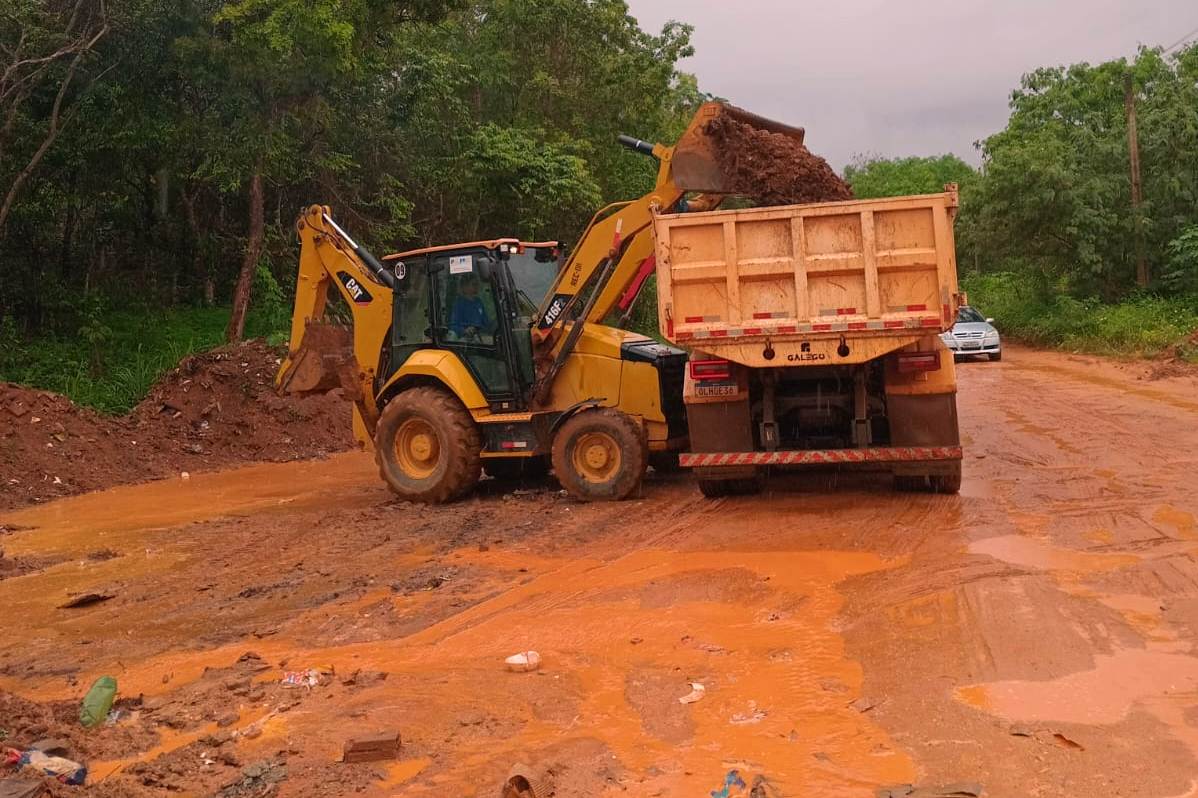 Mesmo em condições climáticas desfavoráveis, a equipe realizou a retirada com sucesso