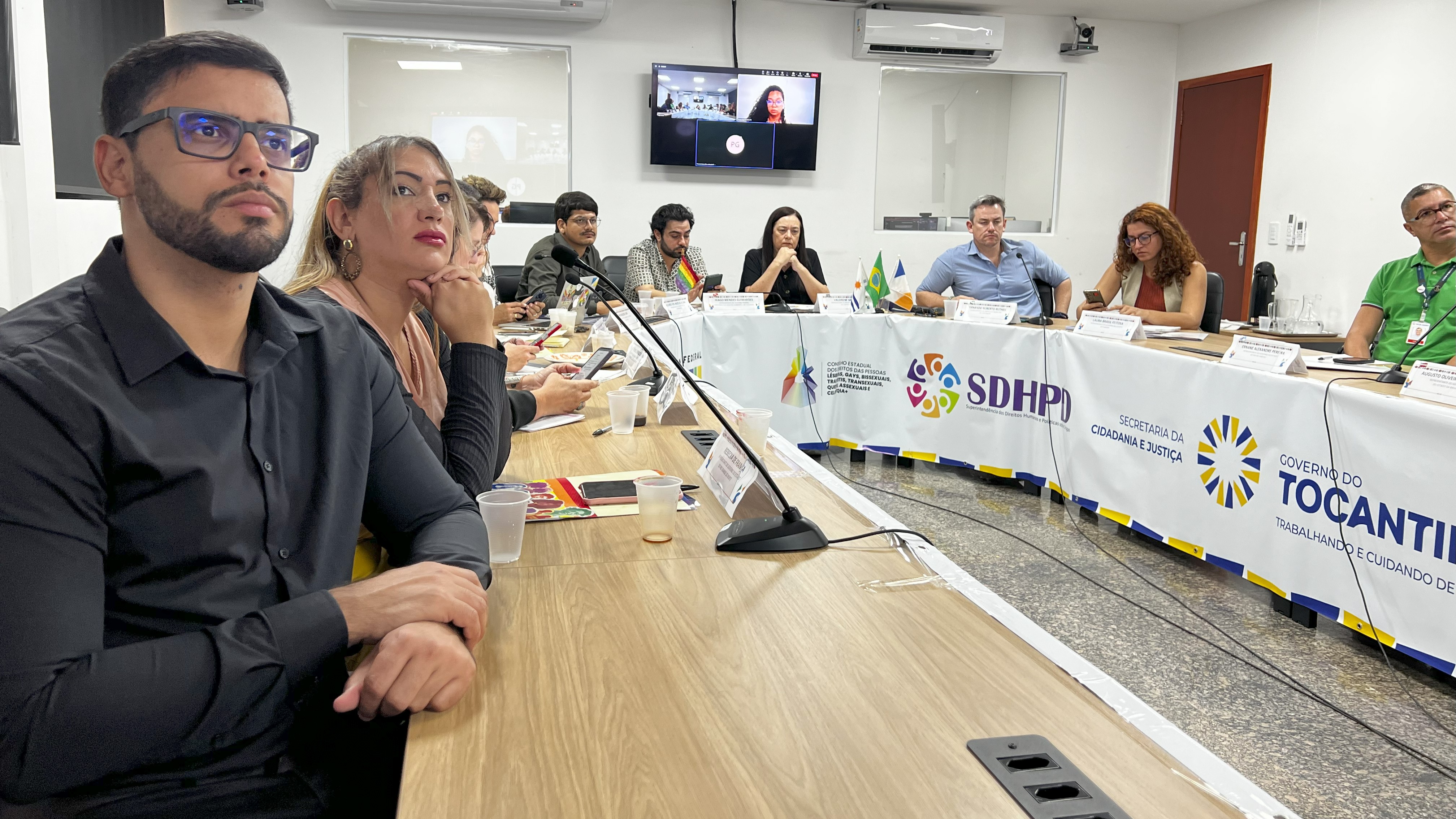 Presença municipal nas articulações nacionais: secretário José Eduardo de Azevedo acompanha discussões sobre políticas públicas voltadas à população LGBTQIAPN+.