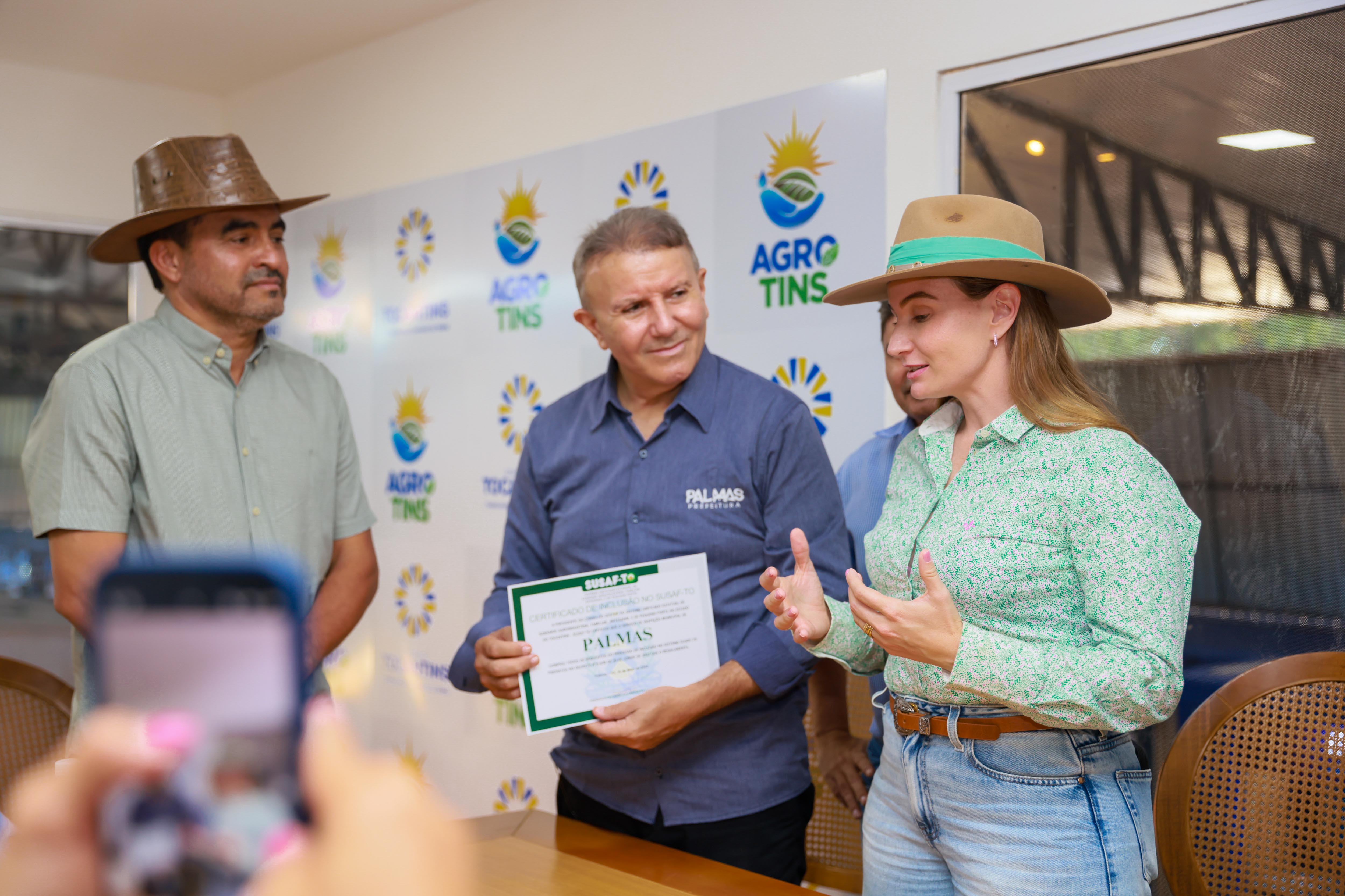 Gestores e empresários durante encontro na sexta-feira, 16, na Agrotins 2025