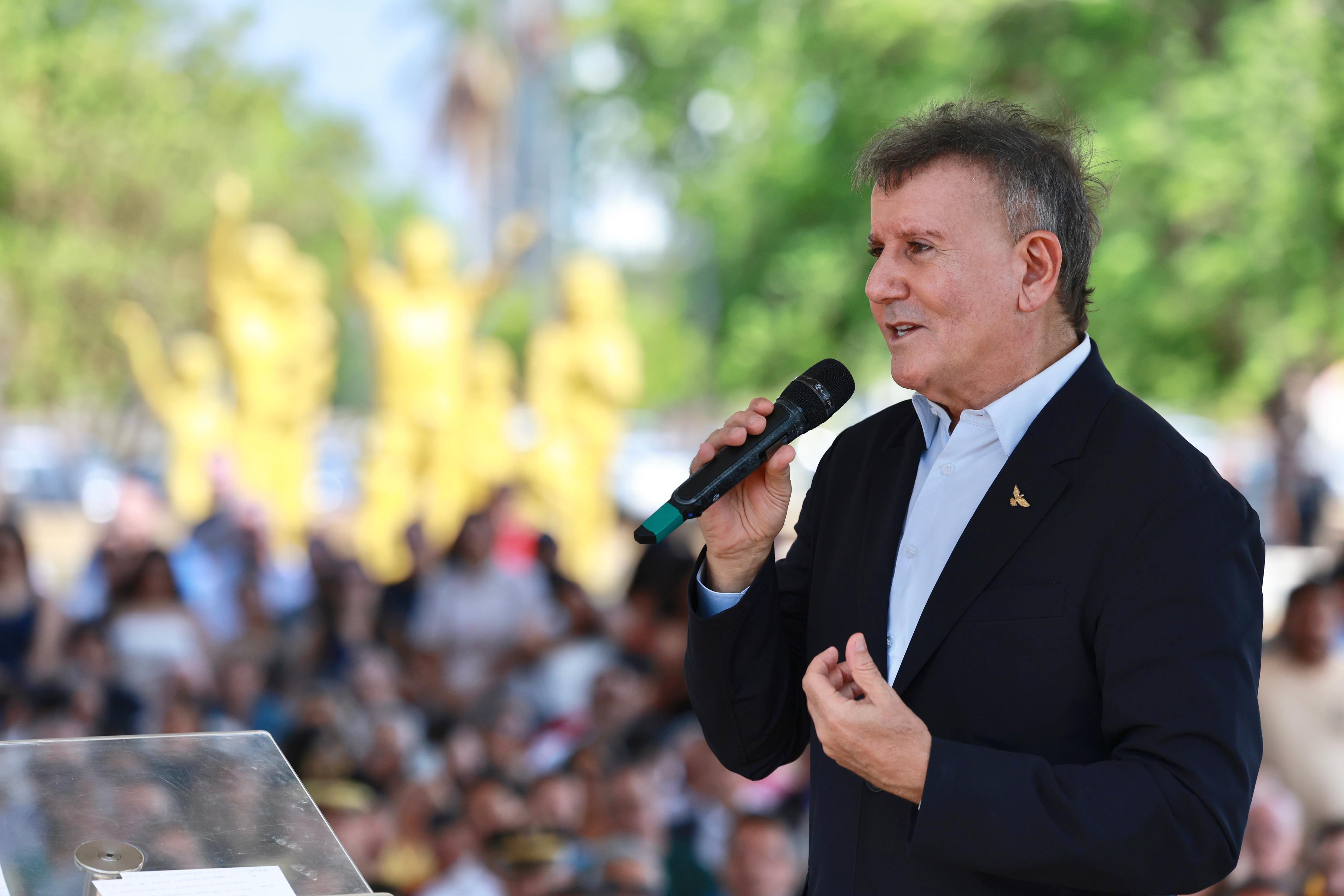 Prefeito agradeceu homenagem à memória do ex-governador Siqueira Campos 