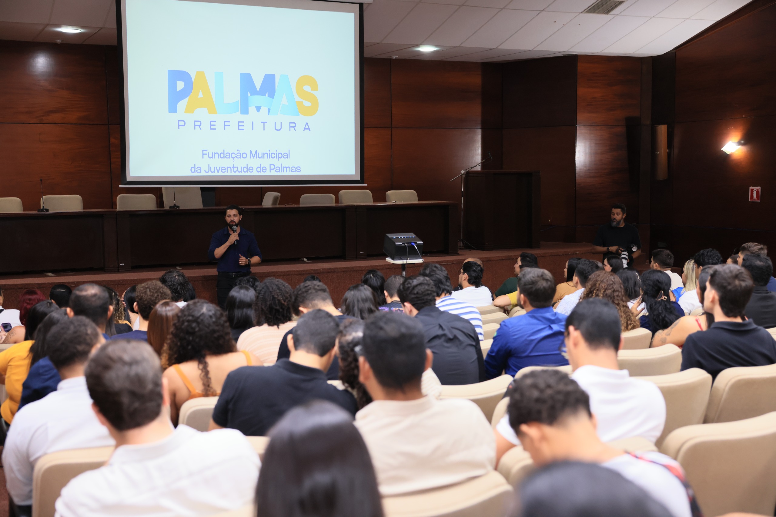 Prefeitura de Palmas certifica jovens em cursos digitais e premia produções audiovisuais