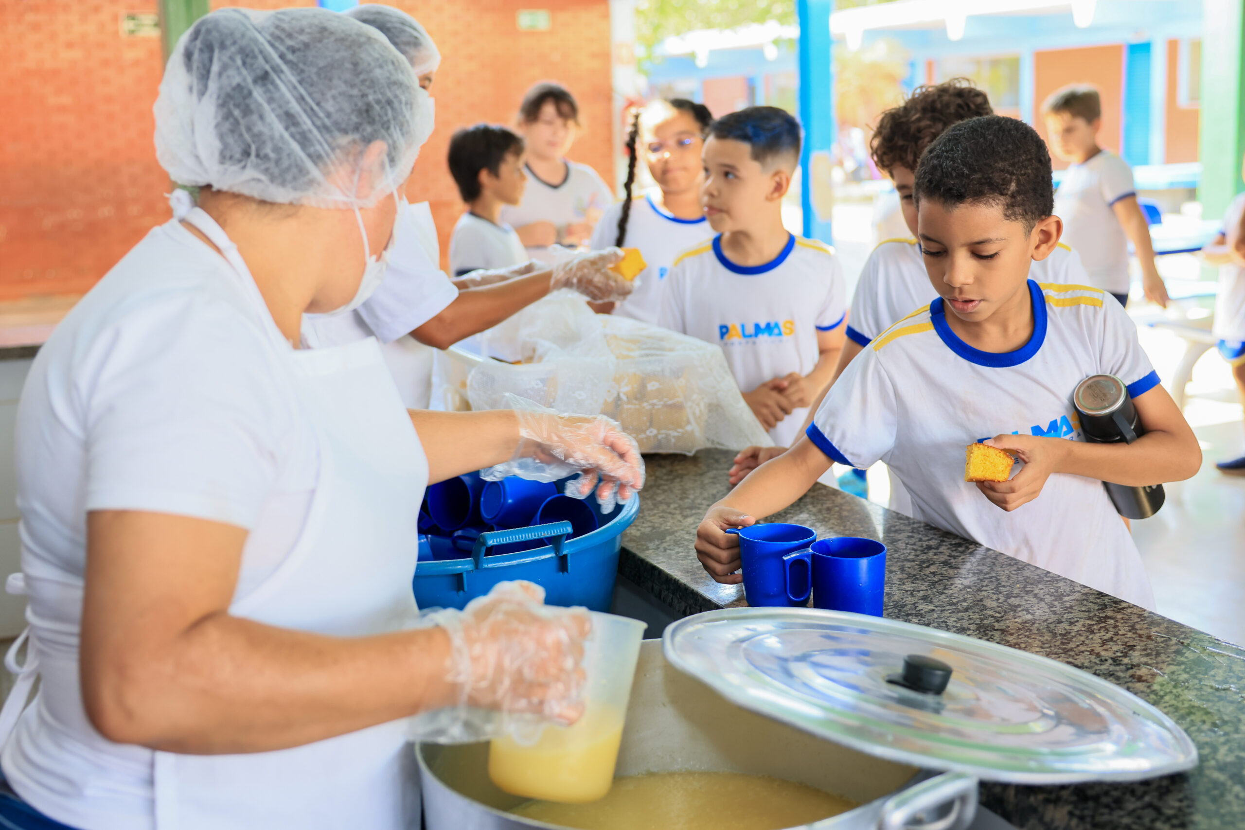 Prefeitura de Palmas orienta unidades de ensino a adotarem estratégias que minimizem a exposição ao calor nos próximos dias