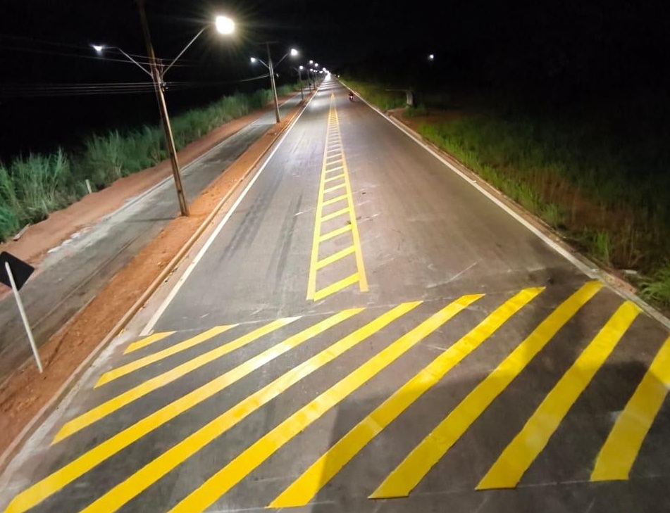 Avenida Teotônio Segurado, principal via de acesso ao Jardim Taquari, foi recapeada, sinalizada, iluminada e ciclovia pavimentada