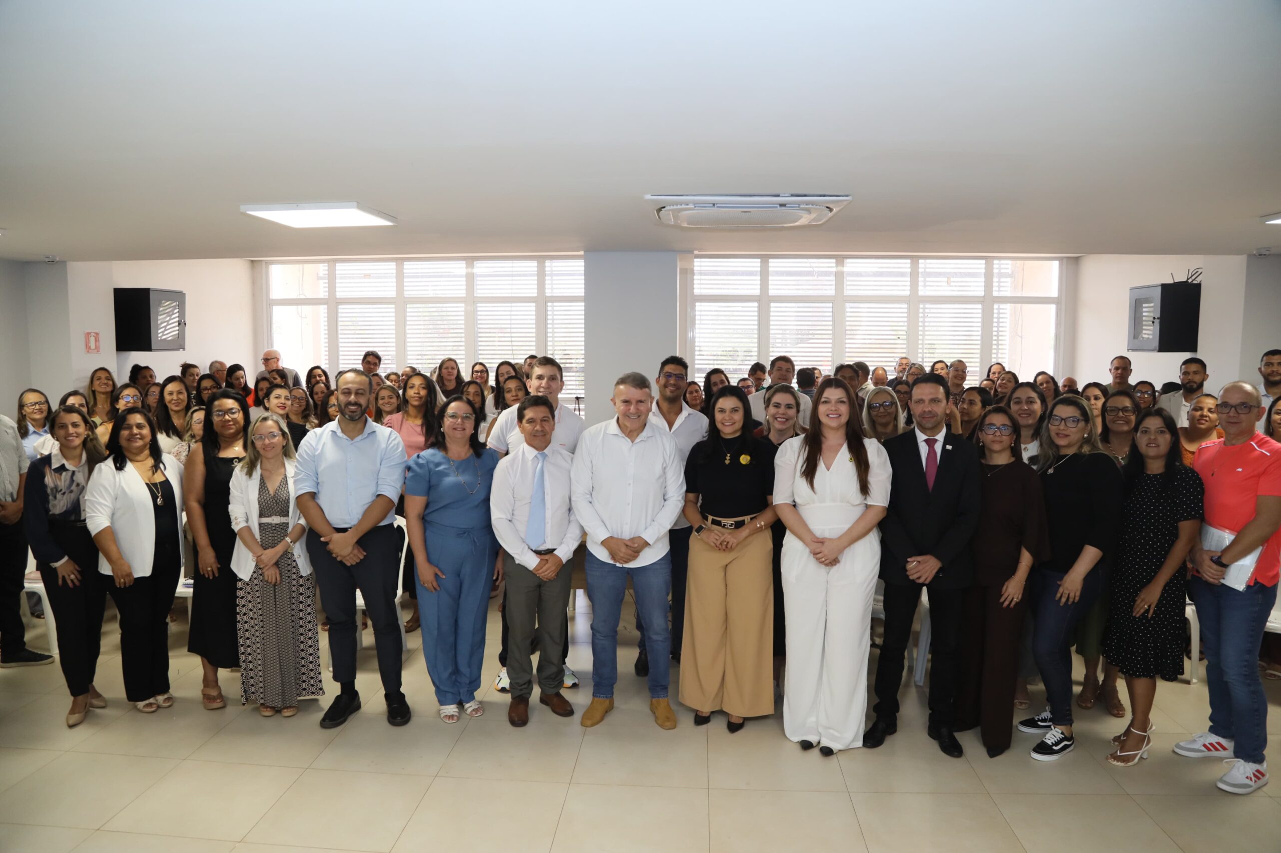 Diretores e equipe técnica de unidades escolares da Capital participam de reunião de acolhida e alinhamento de segundo semestre