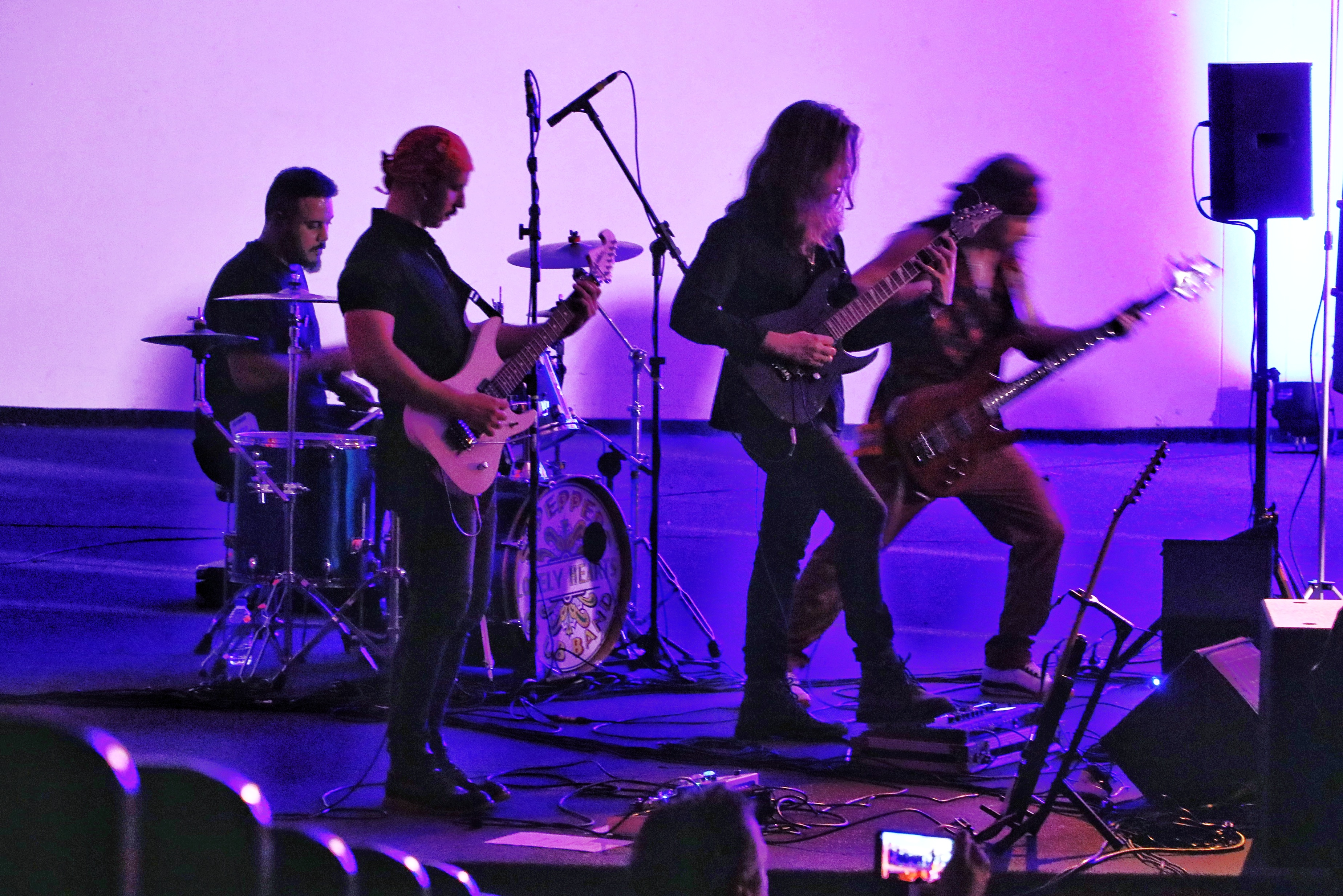 Fundada em 2014 e cada vez mais consolidada nacional e internacionalmente, a Vocifer tem como proposta artística aliar o poder do som do heavy metal com letras que valorizam a cultura amazônica e a preservação ambiental