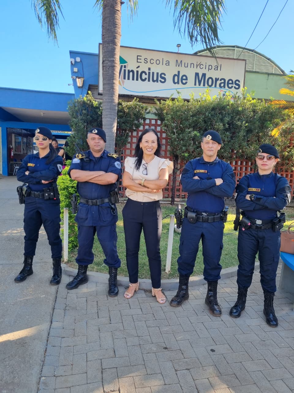 Guarda Metropolitana de Palmas ministra palestra para alunos da  ETI Vinicius de Moraes sobre Prevenção da Violência contra a mulher.  
Diretora: Alice Harimum,