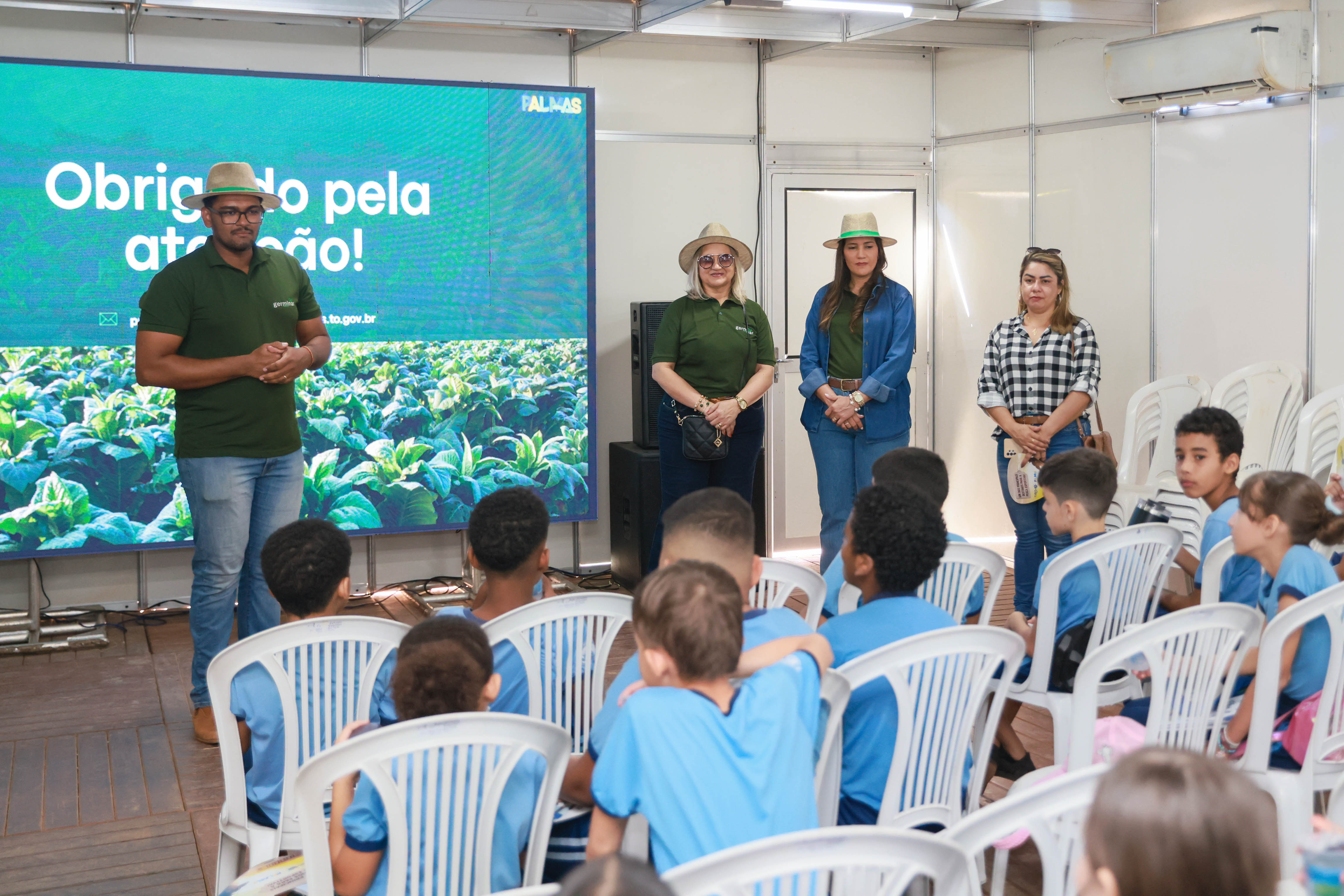 Alunos da rede municipal  de ensino participam de palestra sobre Projeto Germinar na Agrotins 2025