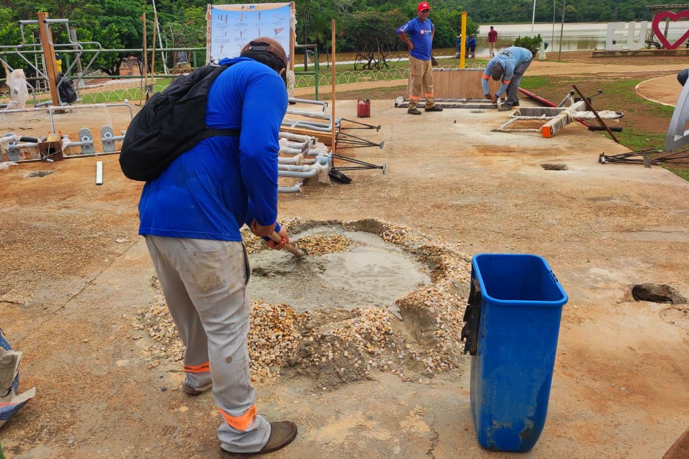 Prefeitura de Palmas intensifica manutenção do Parque Cesamar com serviços de limpeza, pintura e troca de equipamentos