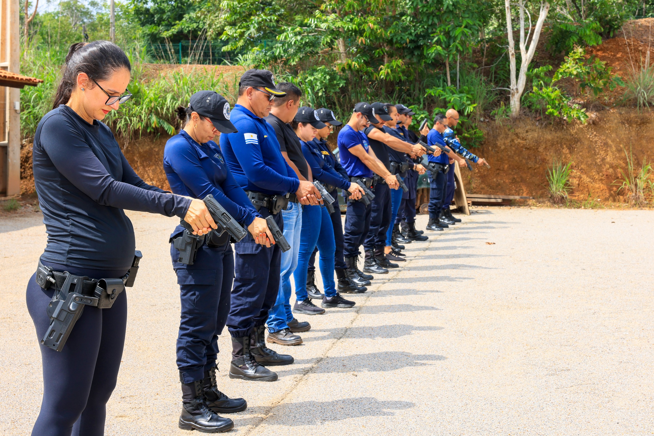 Guarda Metropolitana padroniza táticas de abordagem e tiro para blindar o Programa Guardião Escolar em 2026