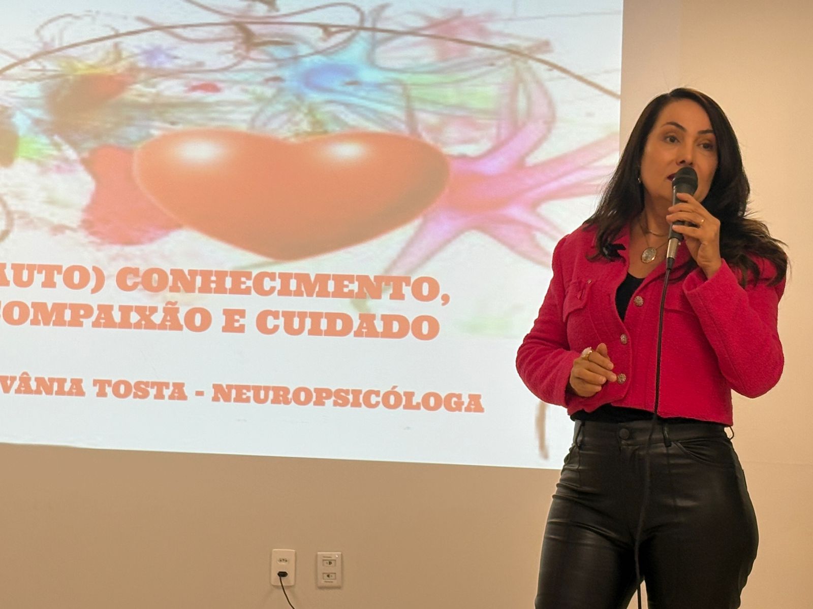 Servidoras da Educação de Palmas participam de palestra sobre autoconhecimento e cuidado físico