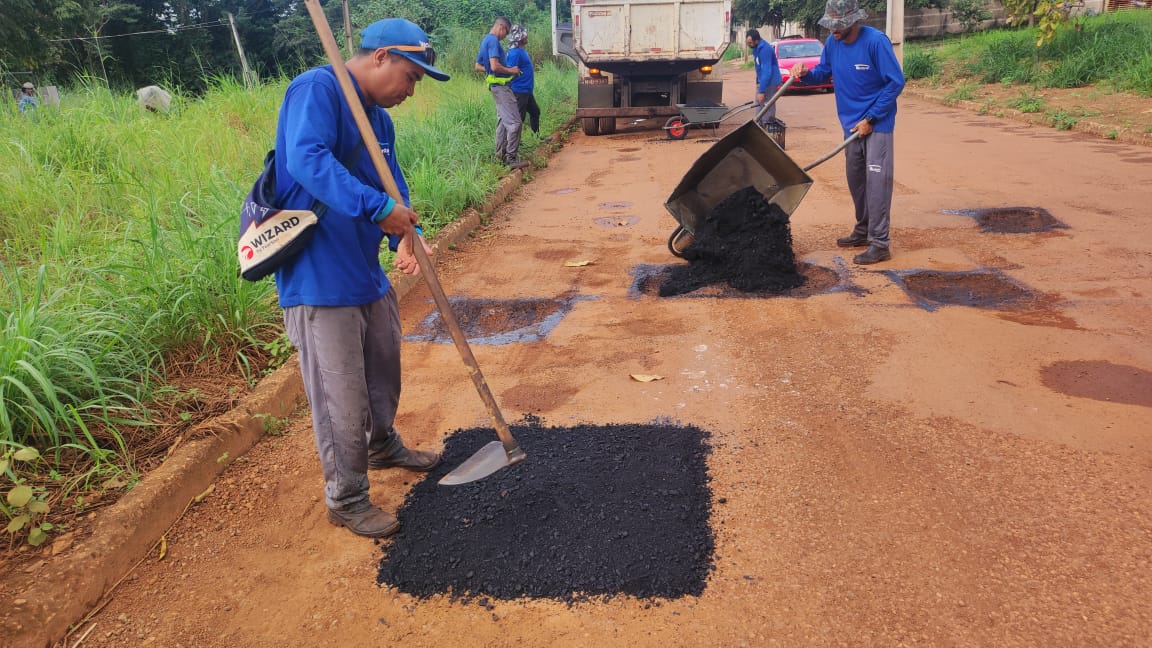 Operação tapa-buracos realiza reparos em 28 quadras e 18 avenidas em Palmas no mês de abril