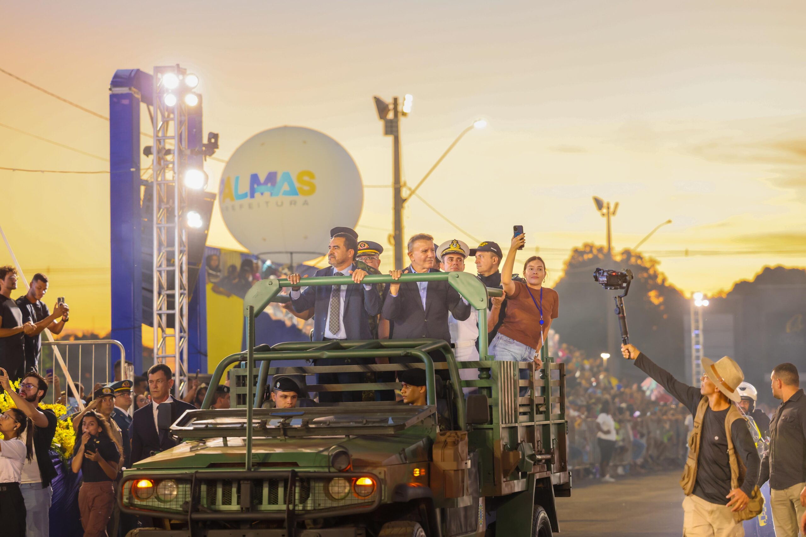 Desfile dos 36 anos de Palmas resgata história e mobiliza escolas, forças de segurança e comunidade