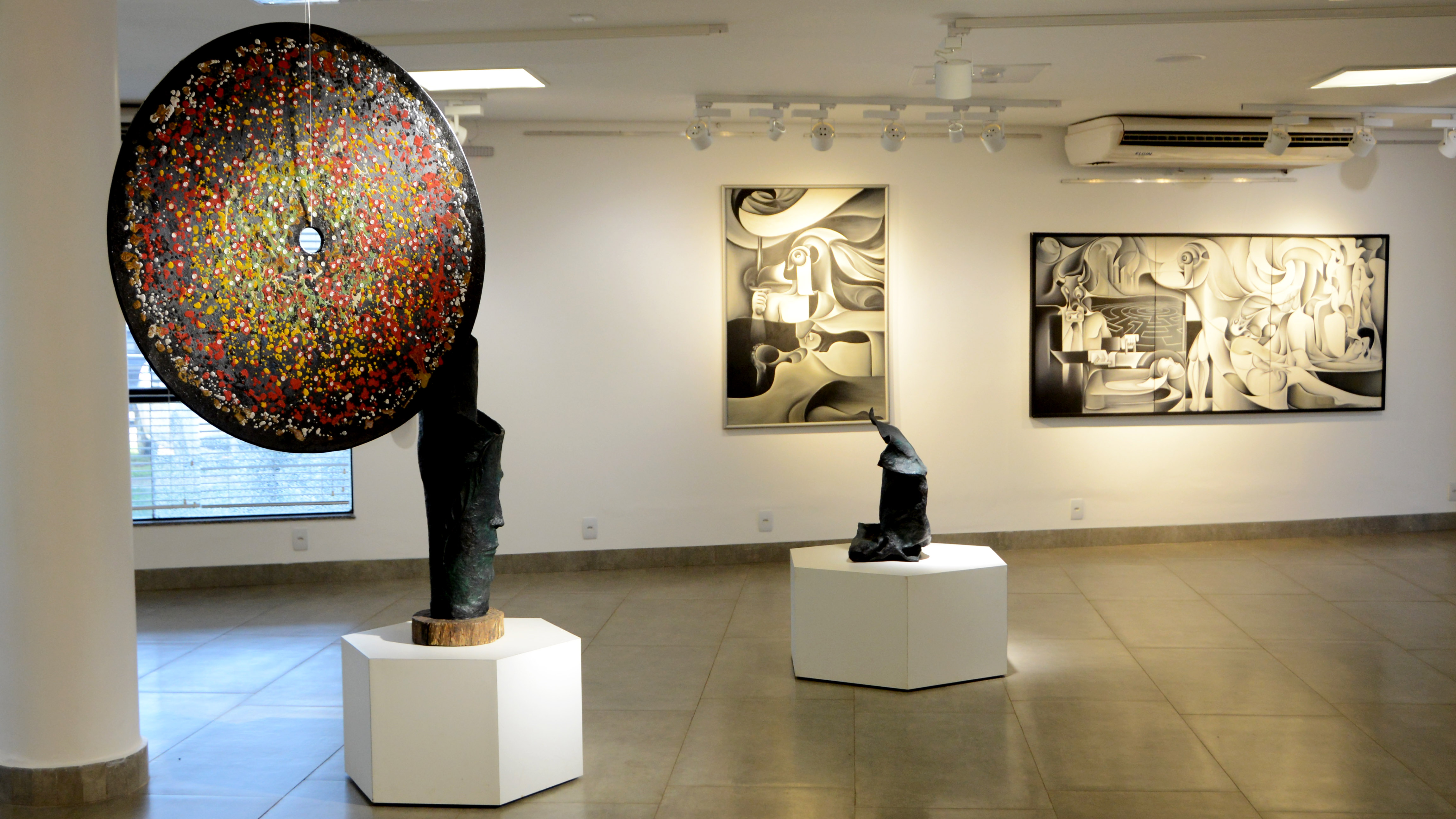 Exposição do Acervo de obras de arte da Fundação Cultural de Palmas homenageia Dia Internacional da Mulher - 08 de Março