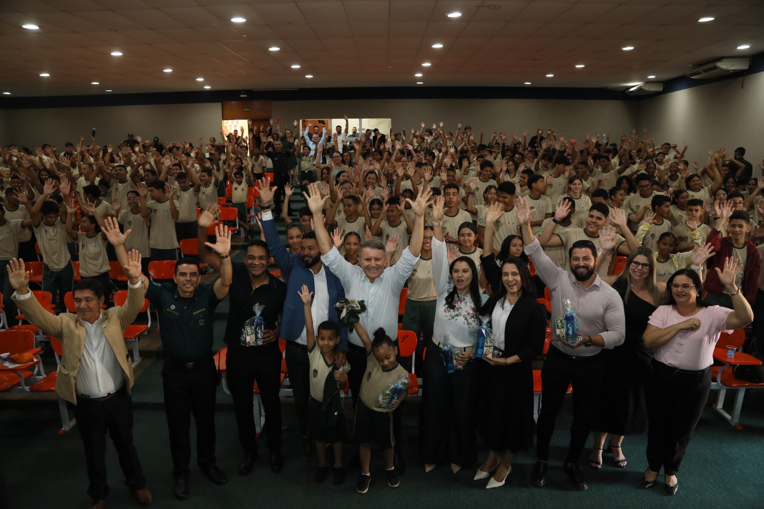 Abertura do segundo semestre letivo da rede de ensino de Palmas tem celebração no Dia do Estudante