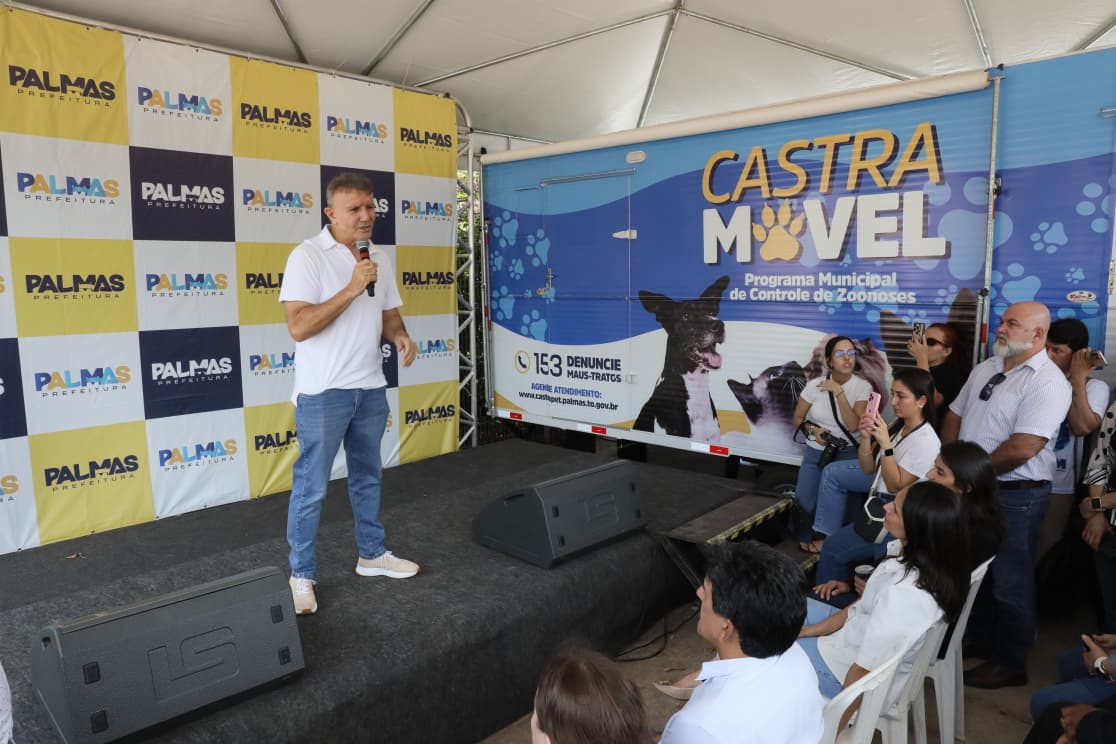 Prefeito Eduardo Siqueira Campos esteve presente no lançamento e destacou a importância de políticas públicas para os animais