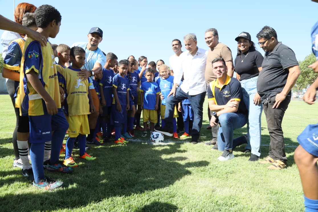 Prefeitura de Palmas inaugura primeiro campo de futebol no Jardim Taquari