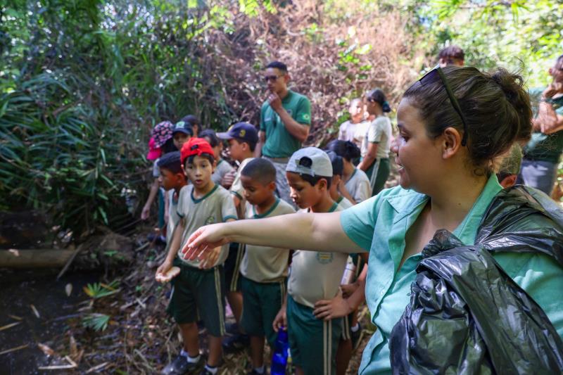 Trilhas guiadas e visita a ecopontos marcam 2° dia de programação