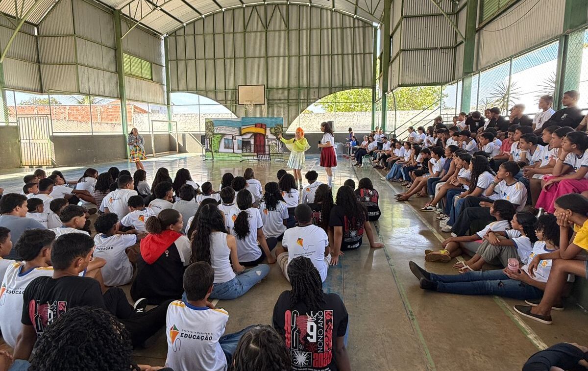 Projeto Respeito em Cena usa artes cênicas para abordar nas escolas prevenção à violência doméstica