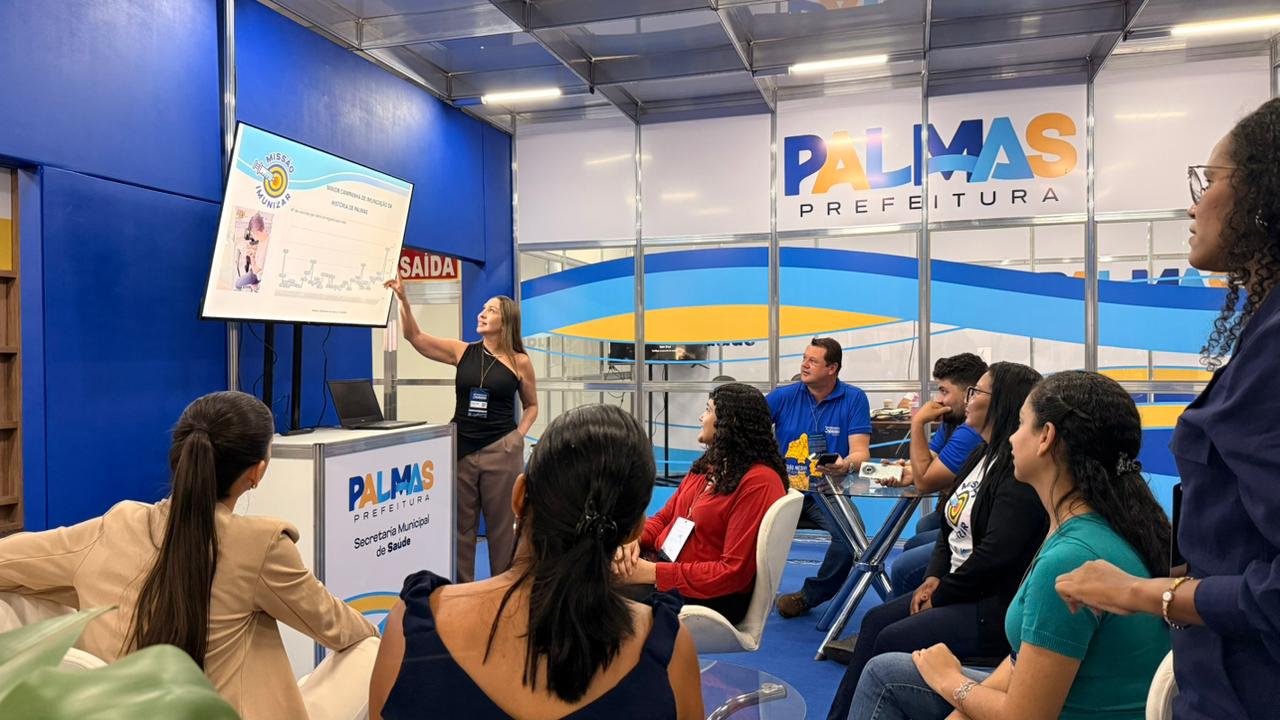 Servidores participaram de capacitação na tenda da Semus