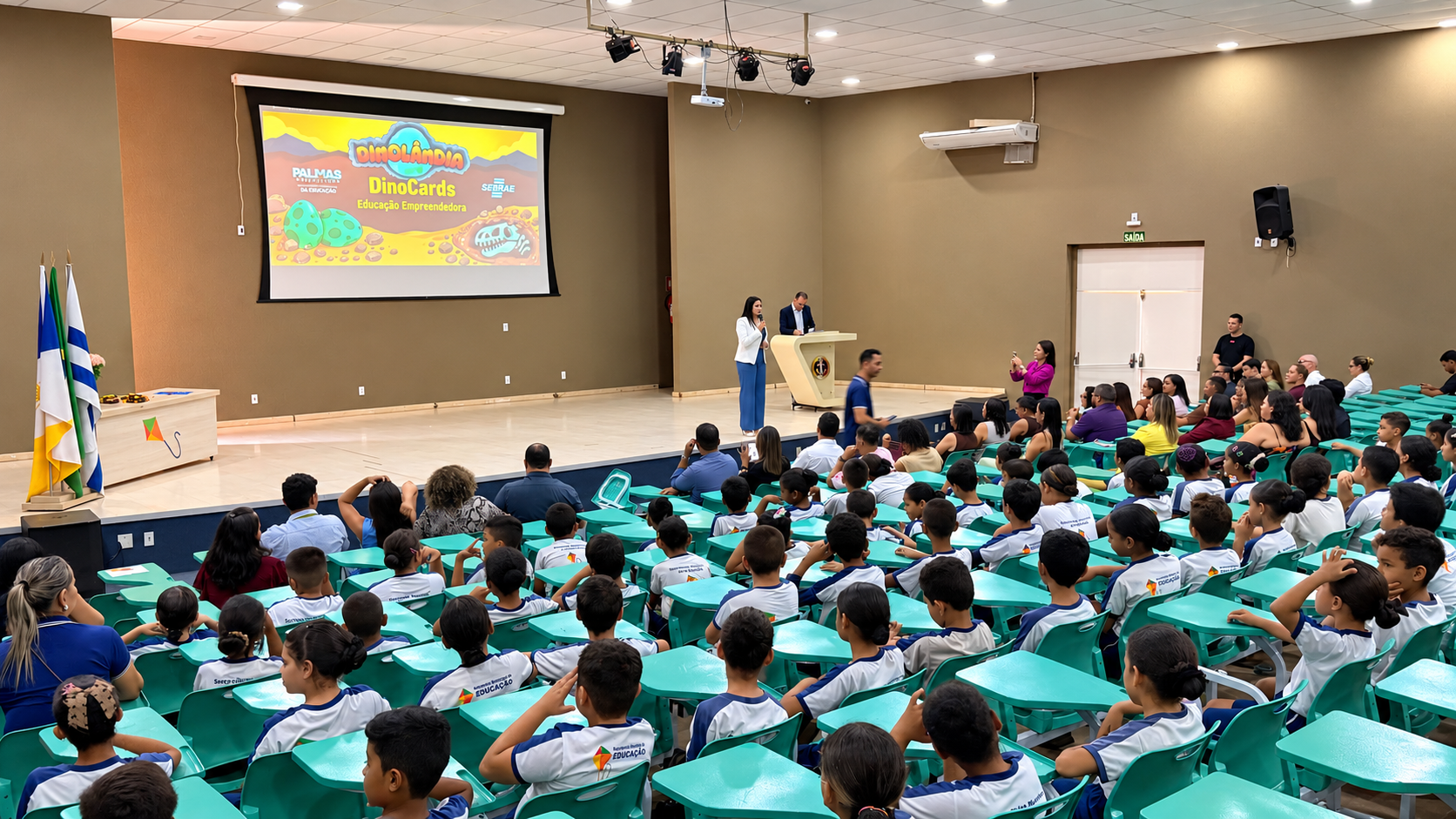 Educação de Palmas entrega Dino Cards às escolas e amplia ações de educação empreendedora na rede municipal
