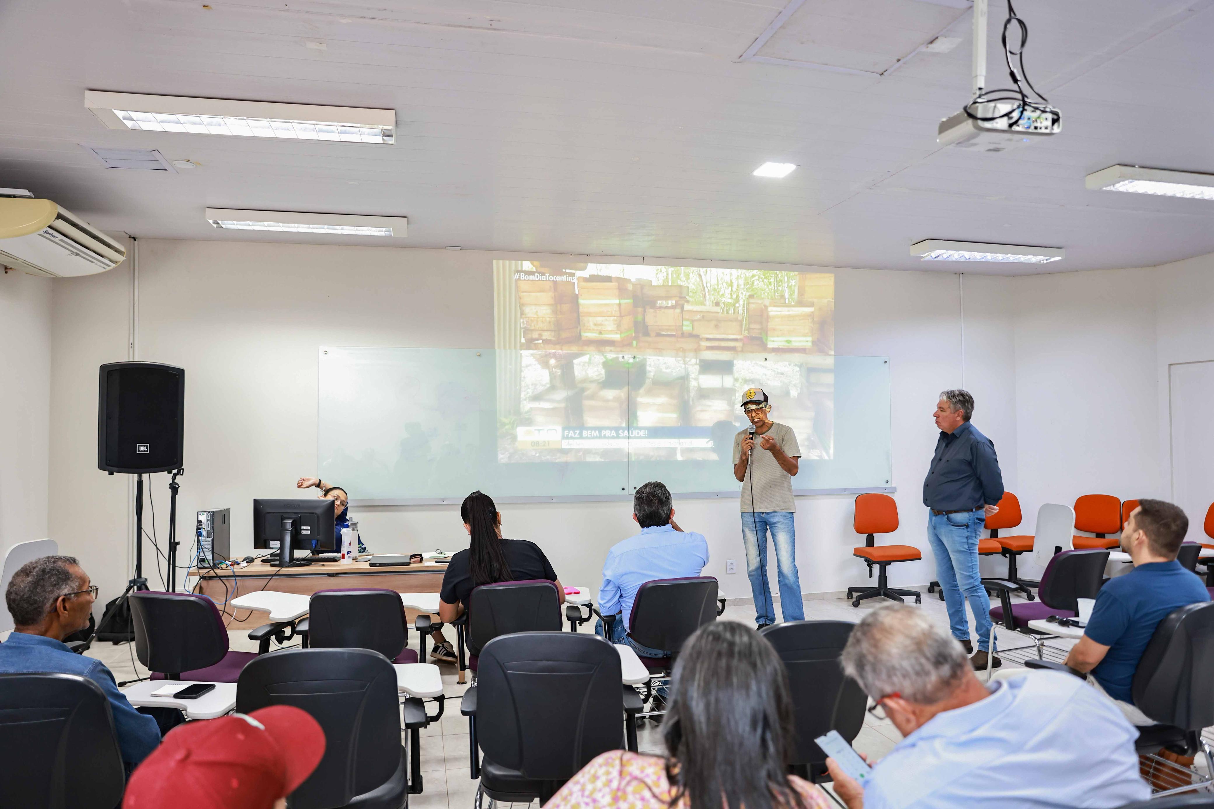 O apiário do produtor Jackson Gama produz em média 600 kg/ano