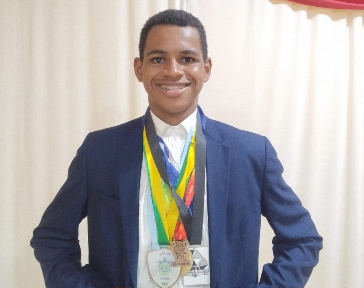 Kennedy cursa o 9º ano da Escola Tiago Barbosa 