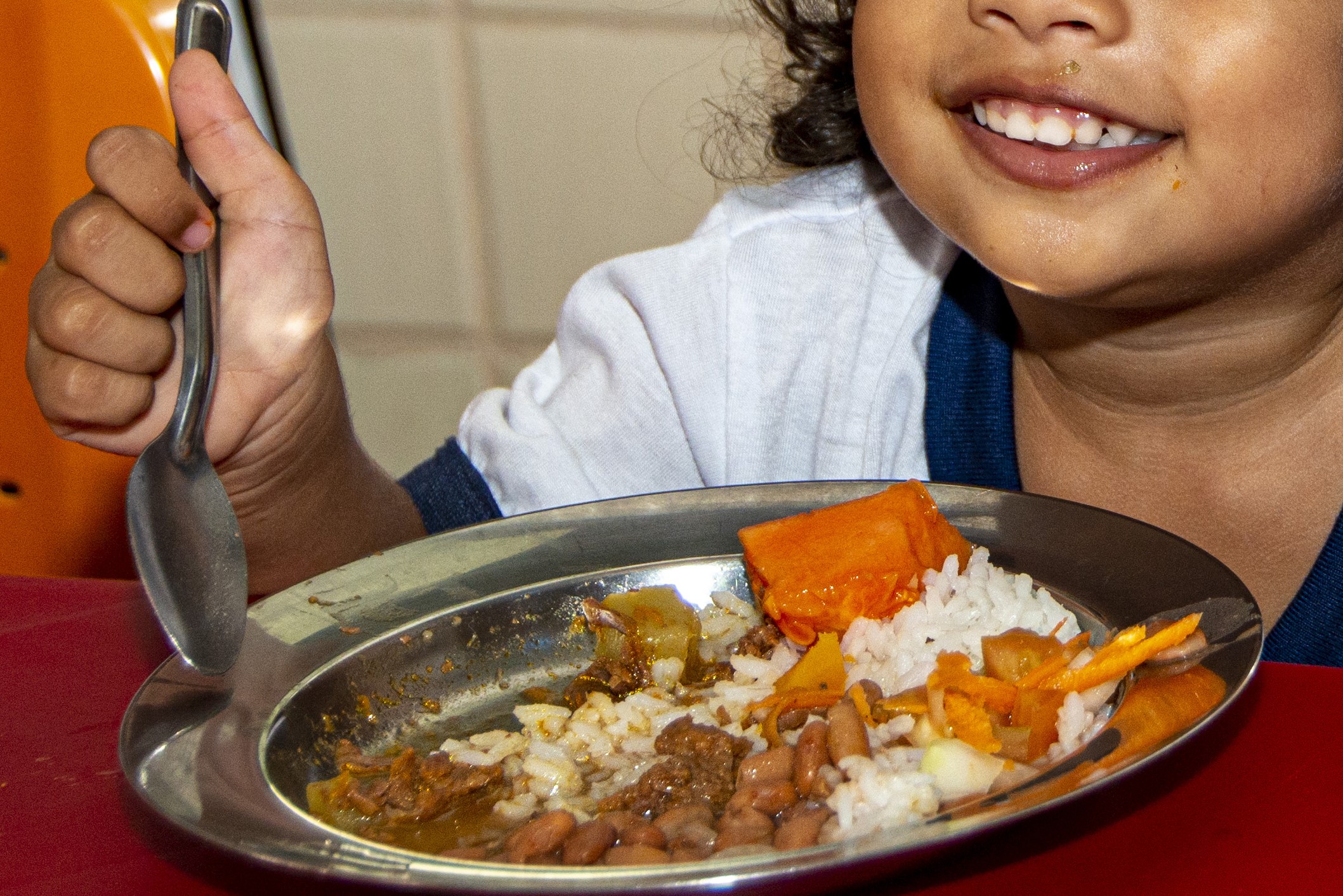 Centralização da compra de alimentos para as unidades escolares garante economicidade aos cofres públicos