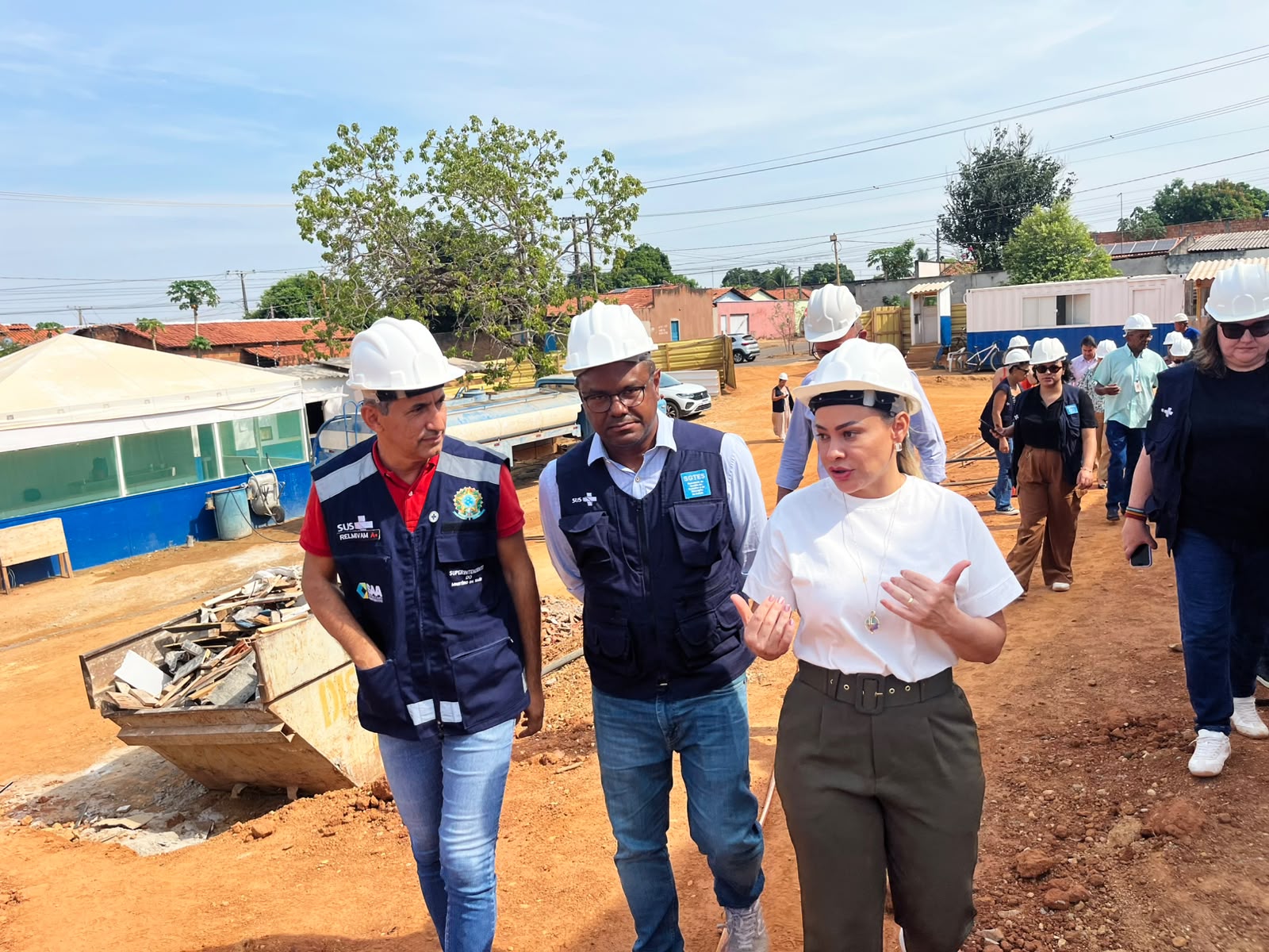 Prefeitura de Palmas vistoria construção de cinco novas estruturas para a rede municipal de saúde