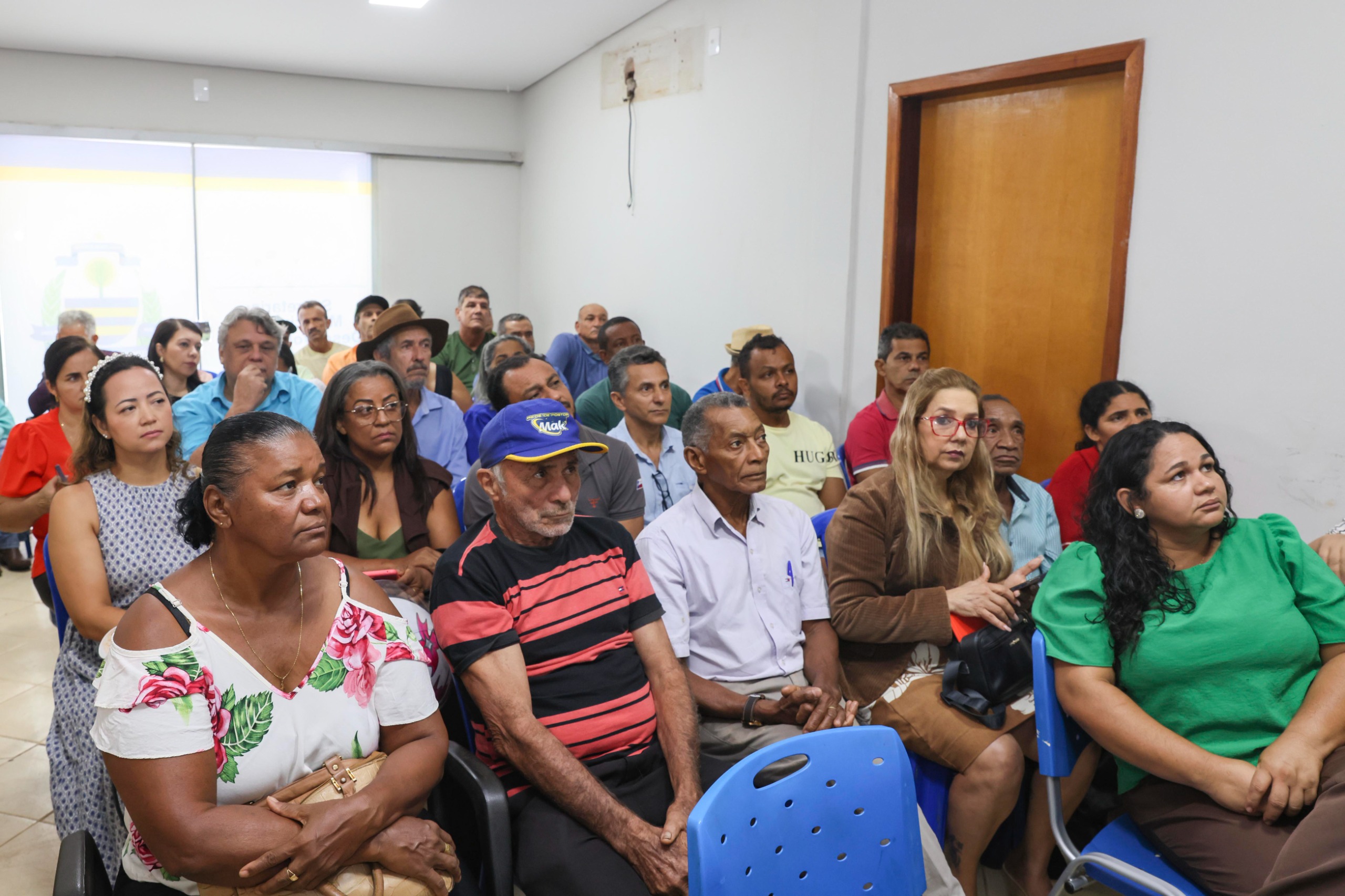 Durante o encontro, foram apresentadas propostas de ações voltadas à agricultura familiar, com foco na promoção da independência e fortalecimento dos pequenos produtores.