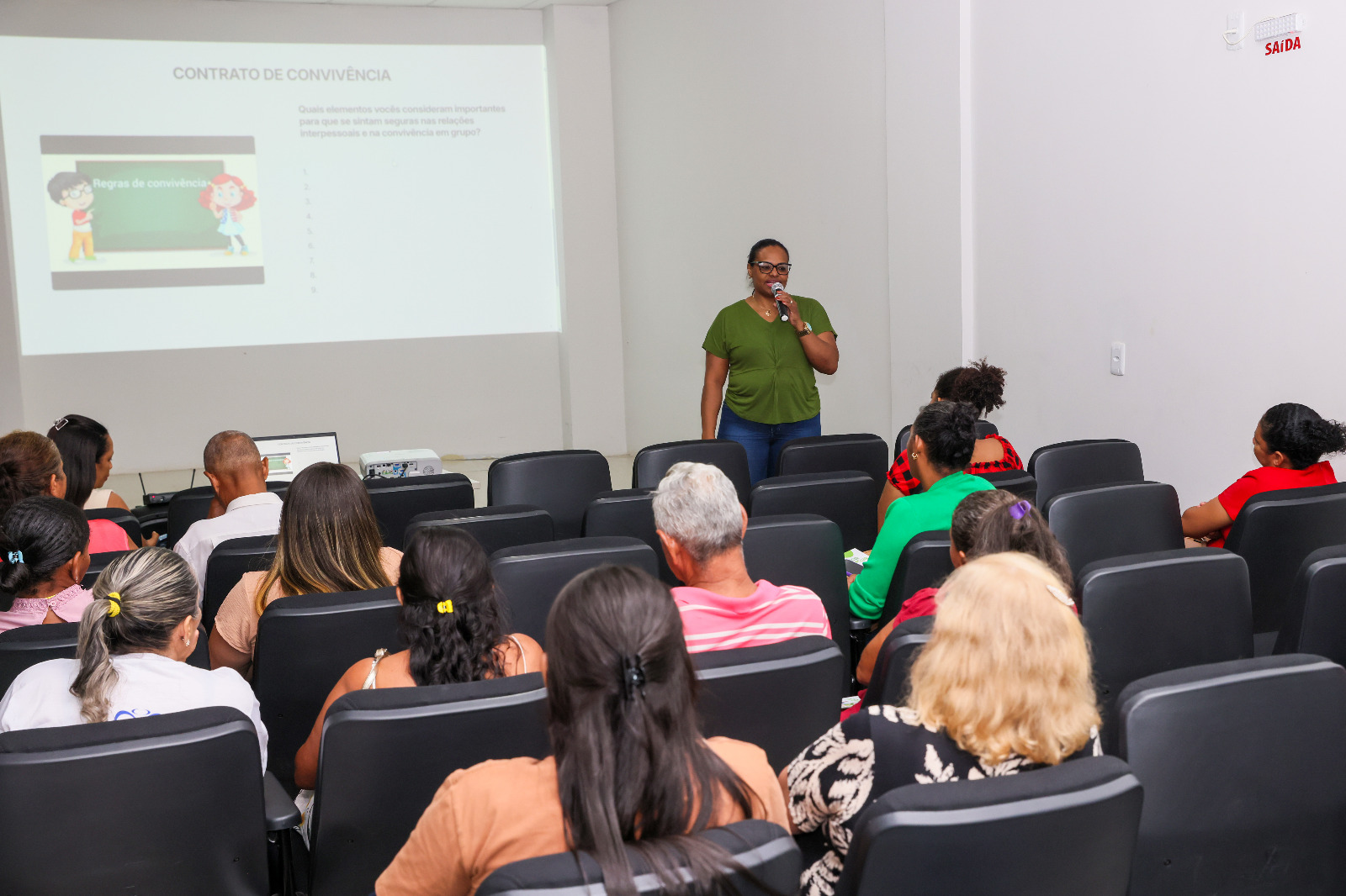 Encontro foi realizado na tarde desta sexta-feira, 12,  no Núcleo de Atendimento Integrado 