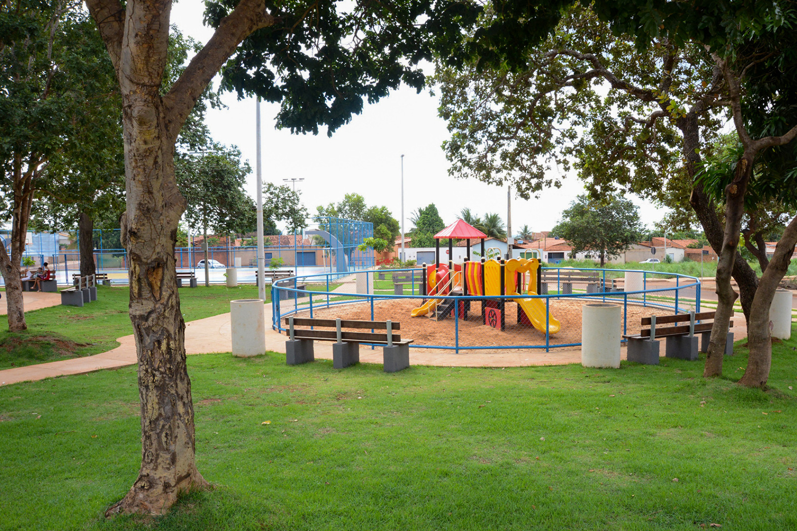 Prefeitura realizará limpeza de praça no setor Santo Amaro, nesta quarta-feira, 11