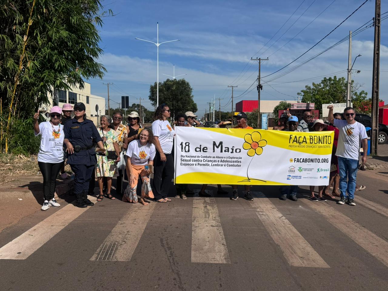 Cras Xerente mobiliza comunidade do Jardim Taquari em blitz educativa pelo Maio Laranja