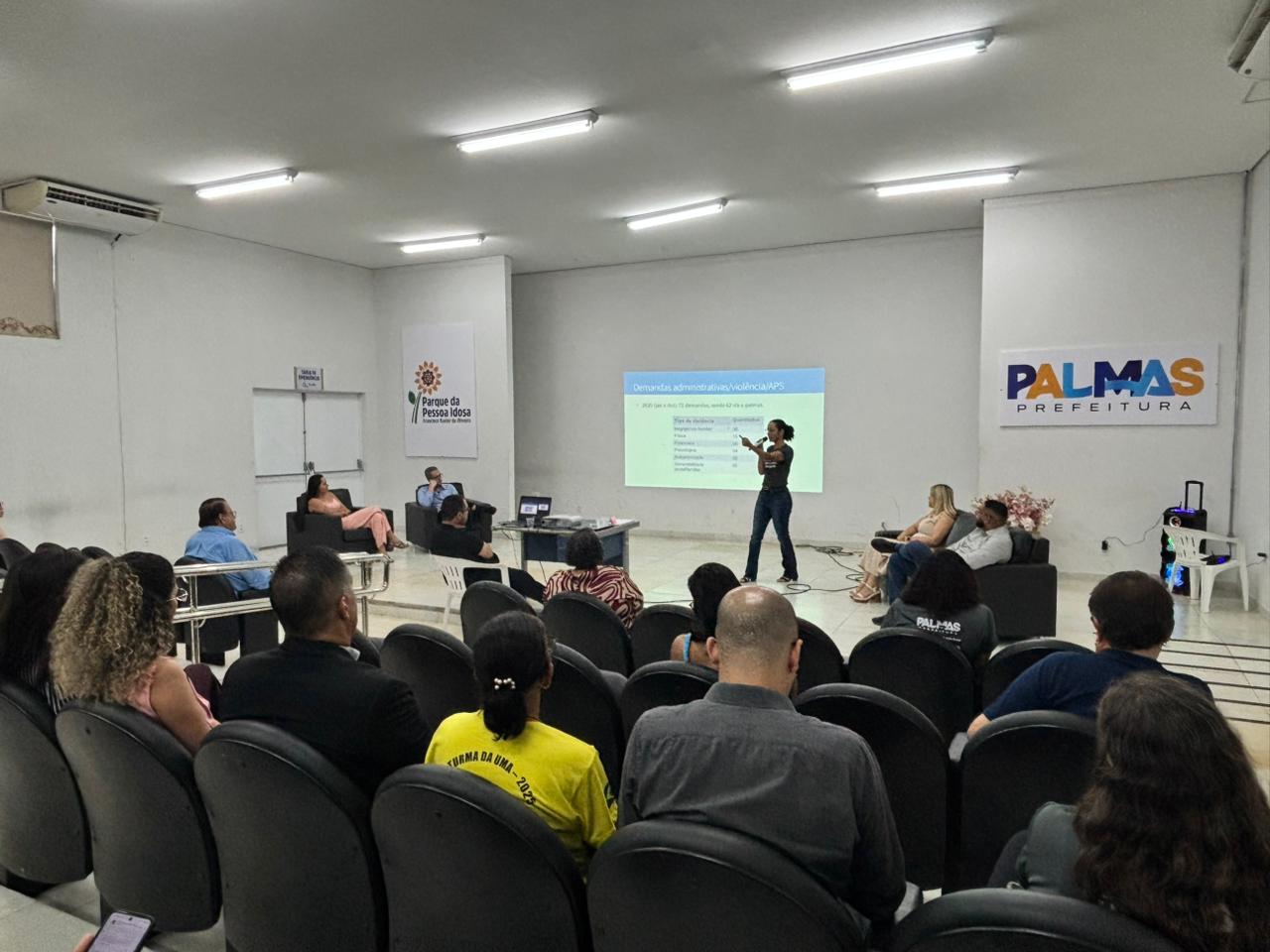 Prefeitura de Palmas debate políticas públicas de proteção à pessoa idosa
